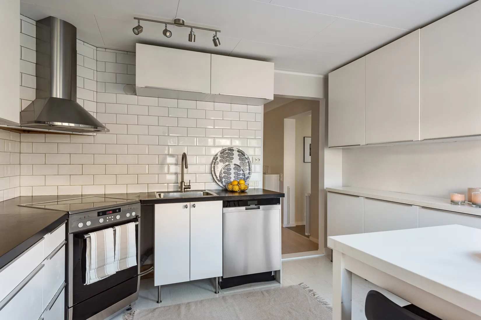 Radhus, Väpplingvägen 29, Vallatorp, Täby