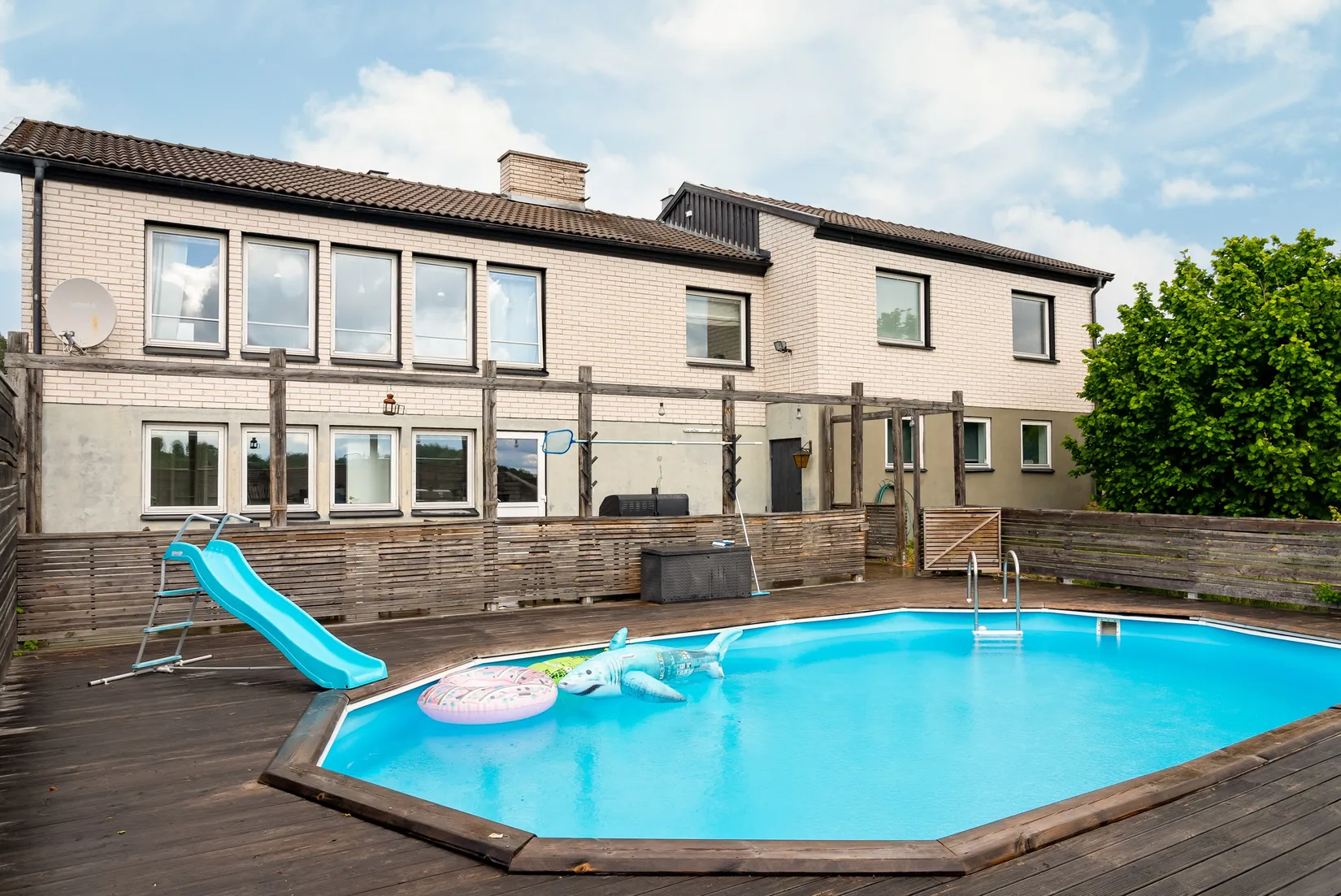 Villa, Parkgatan 17, Malmköping, Flen