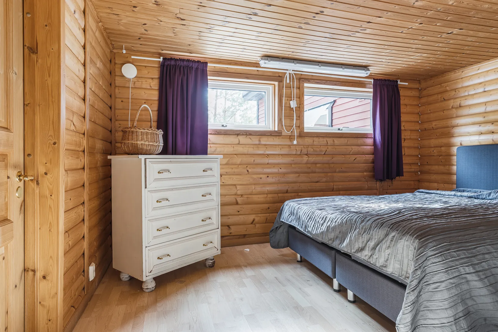 Villa,  Dammsäng Granstugan, Kjula, Eskilstuna