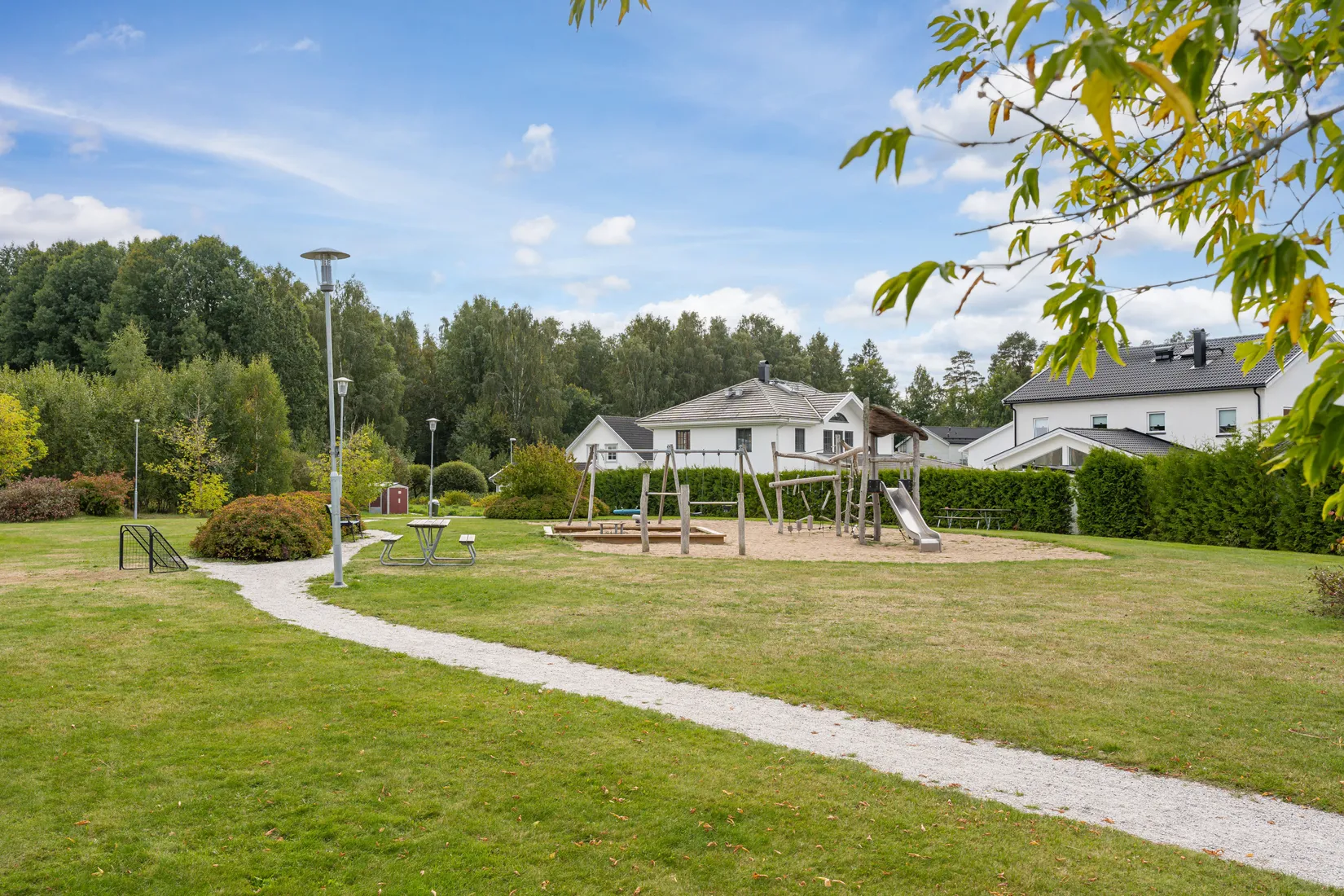 Radhus, Persikogatan 7J, Nyponlunden, Örebro