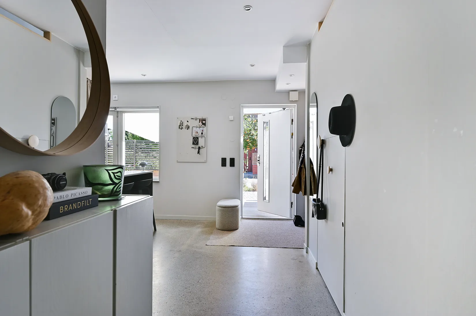 Radhus, Riksrådsgränd 17, Ekerö Gällstaö, Ekerö