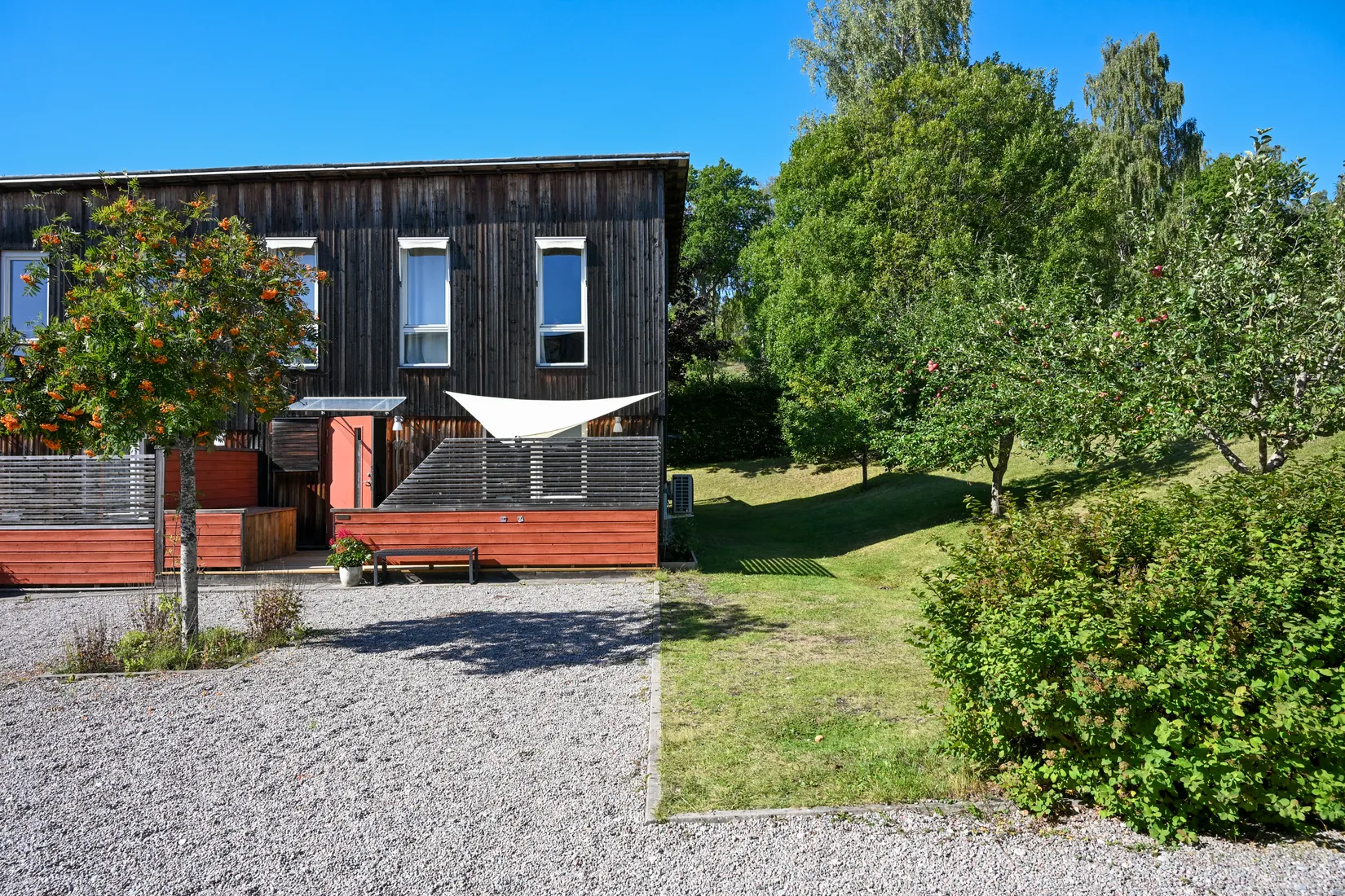 Radhus, Riksrådsgränd 17, Ekerö Gällstaö, Ekerö