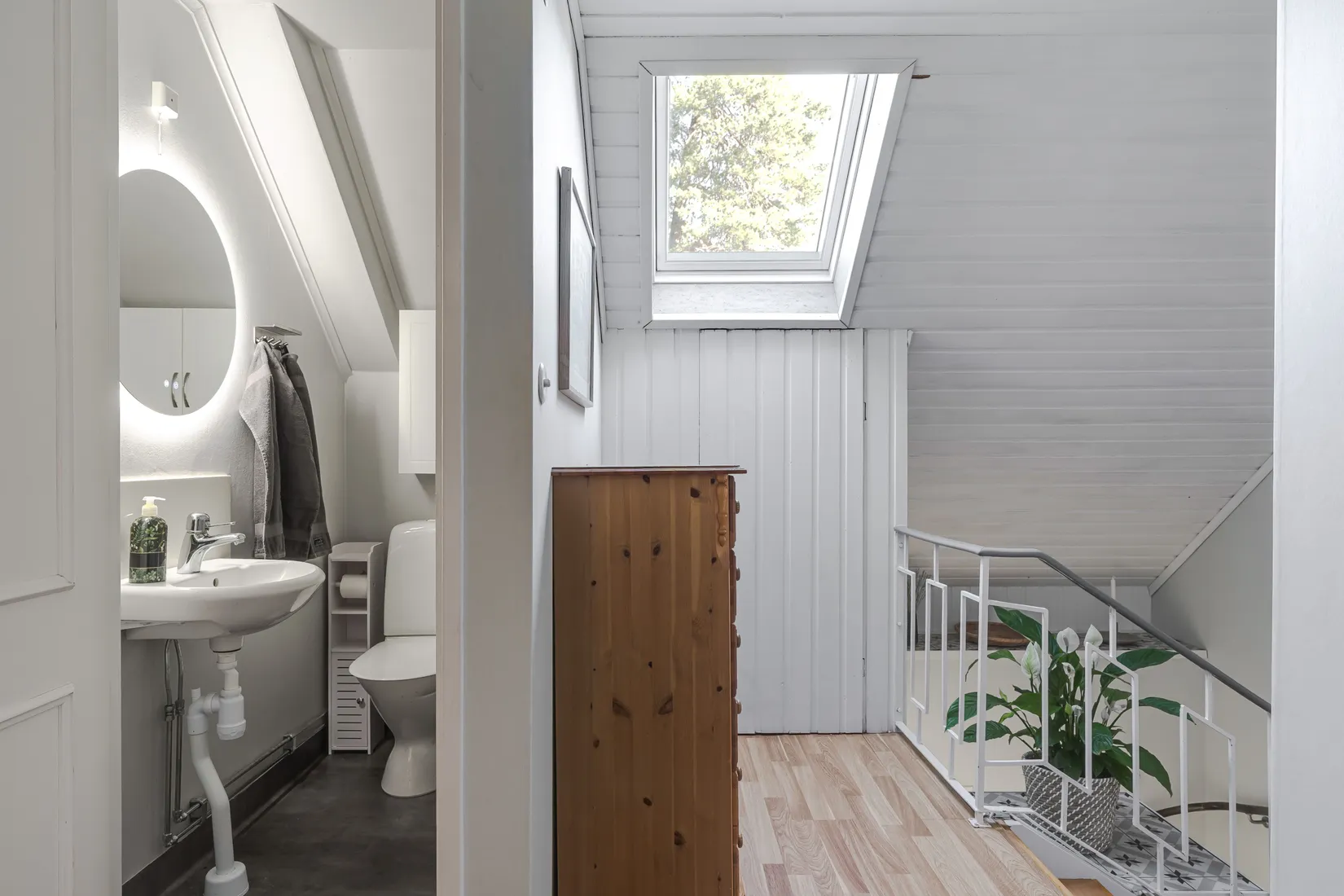 Villa, Kolstuguvägen 15, Katrineholm Nävertorp, Katrineholm