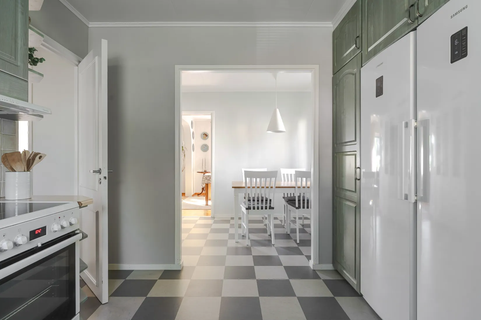 Villa, Kolstuguvägen 15, Katrineholm Nävertorp, Katrineholm