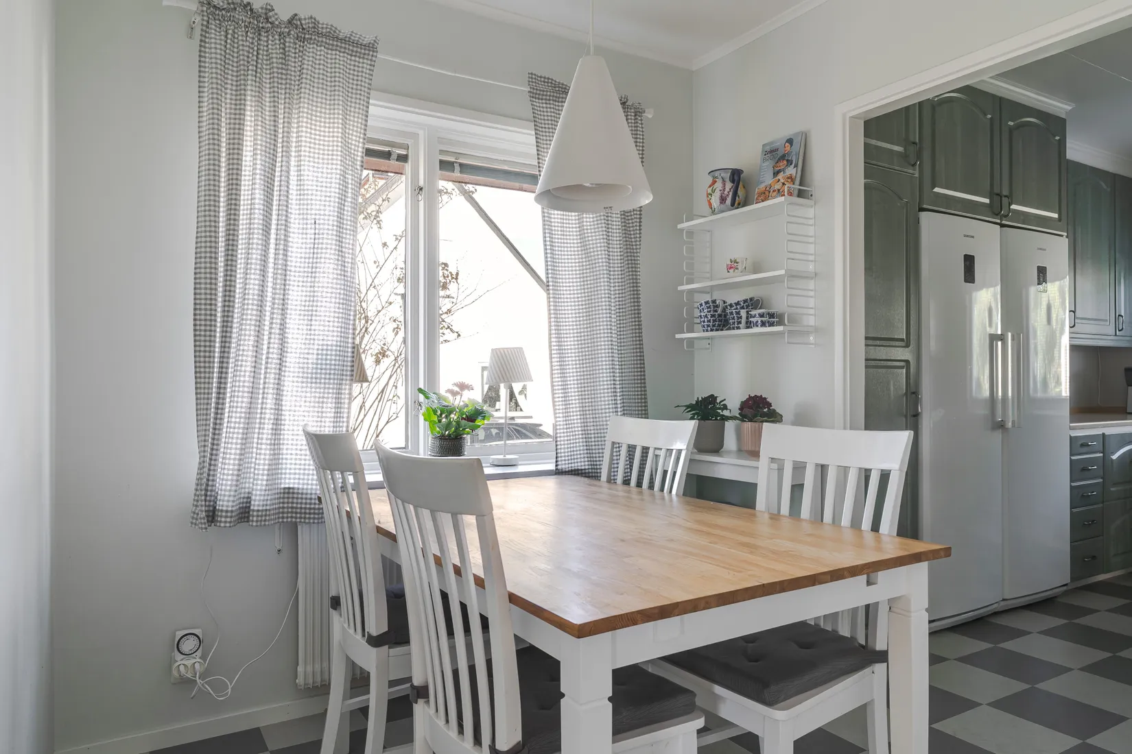 Villa, Kolstuguvägen 15, Katrineholm Nävertorp, Katrineholm