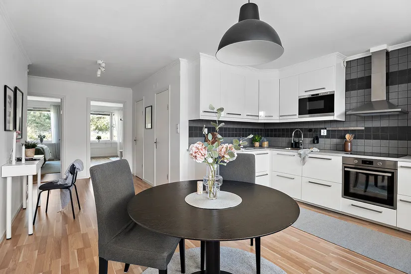 Bostadsrätt, Månadsvägen 28, Jakobsberg, Järfälla