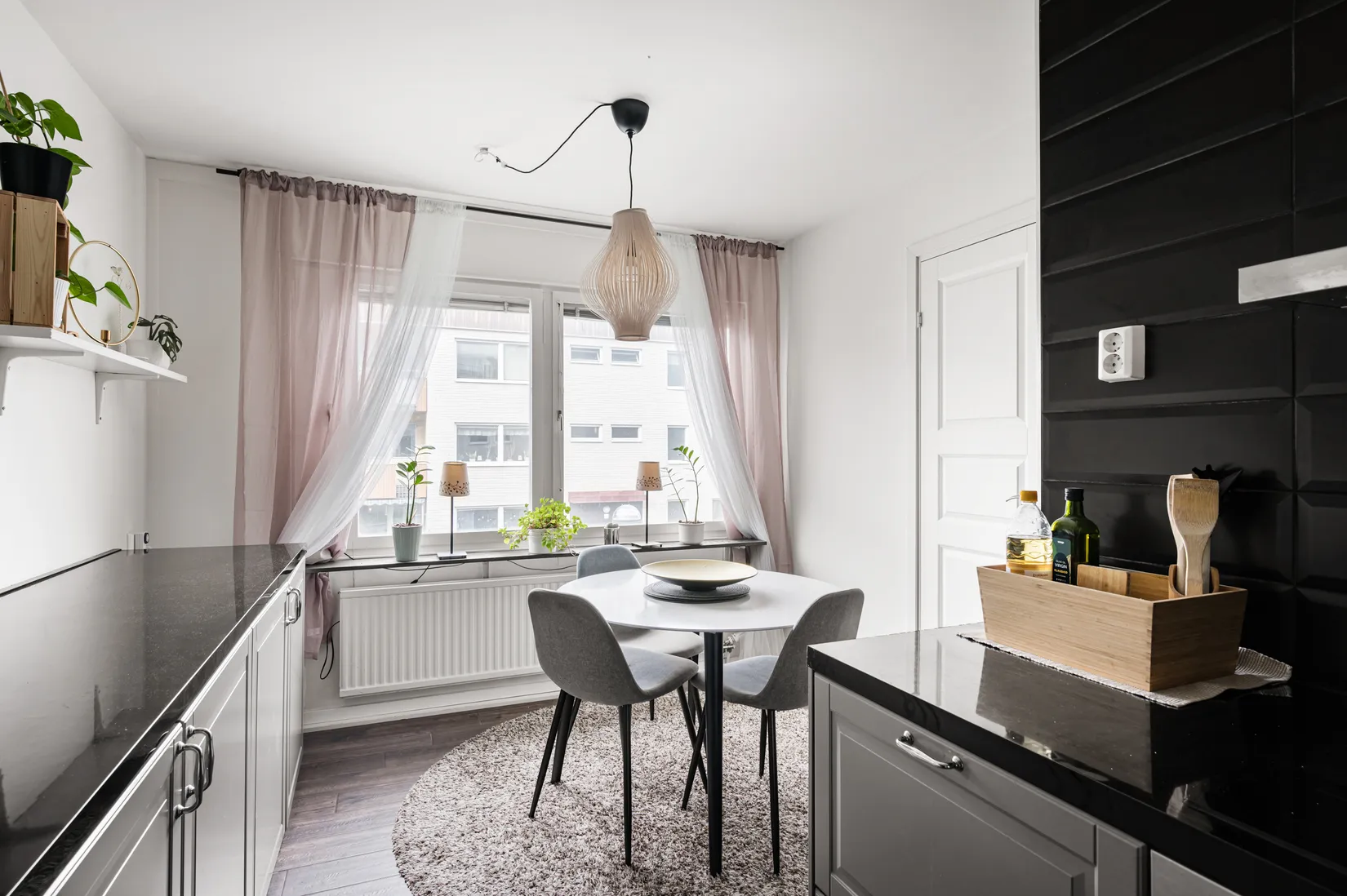 Bostadsrätt, Hallonvägen 48, 1tr, Tibble - Kungsängen, Upplands-Bro