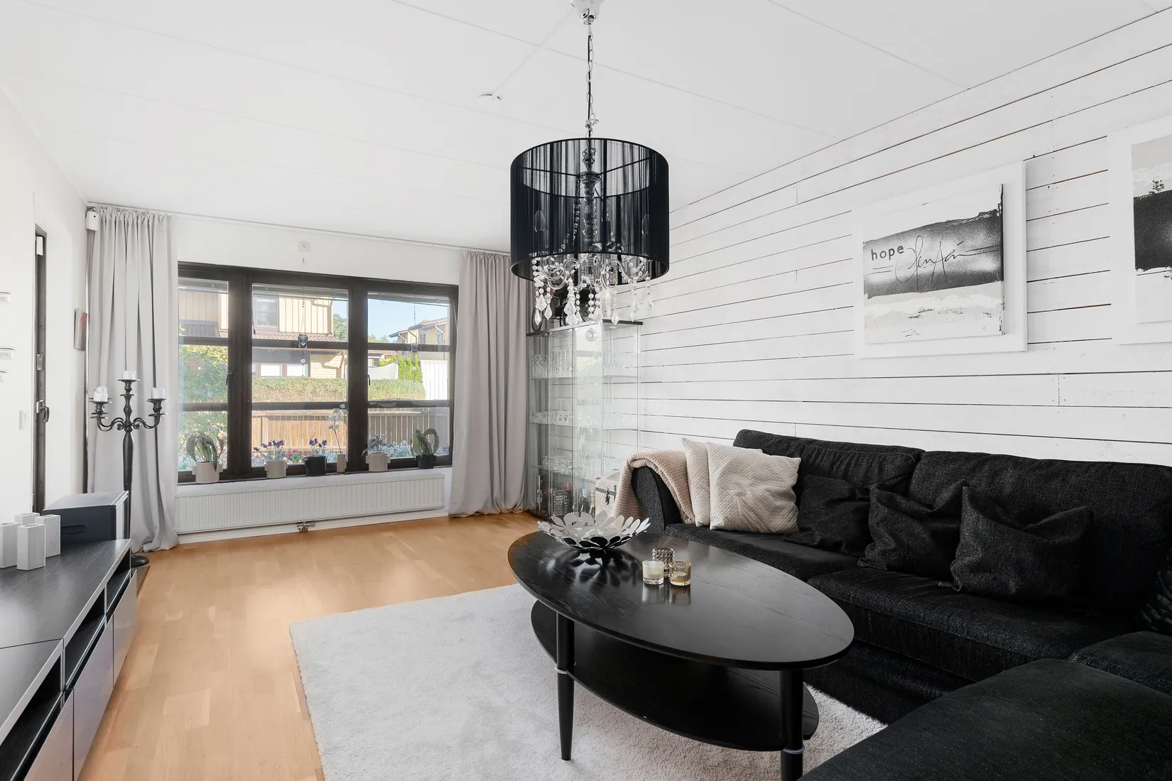 Radhus, Kragstalundsvägen 84, Kragstalund, Vallentuna