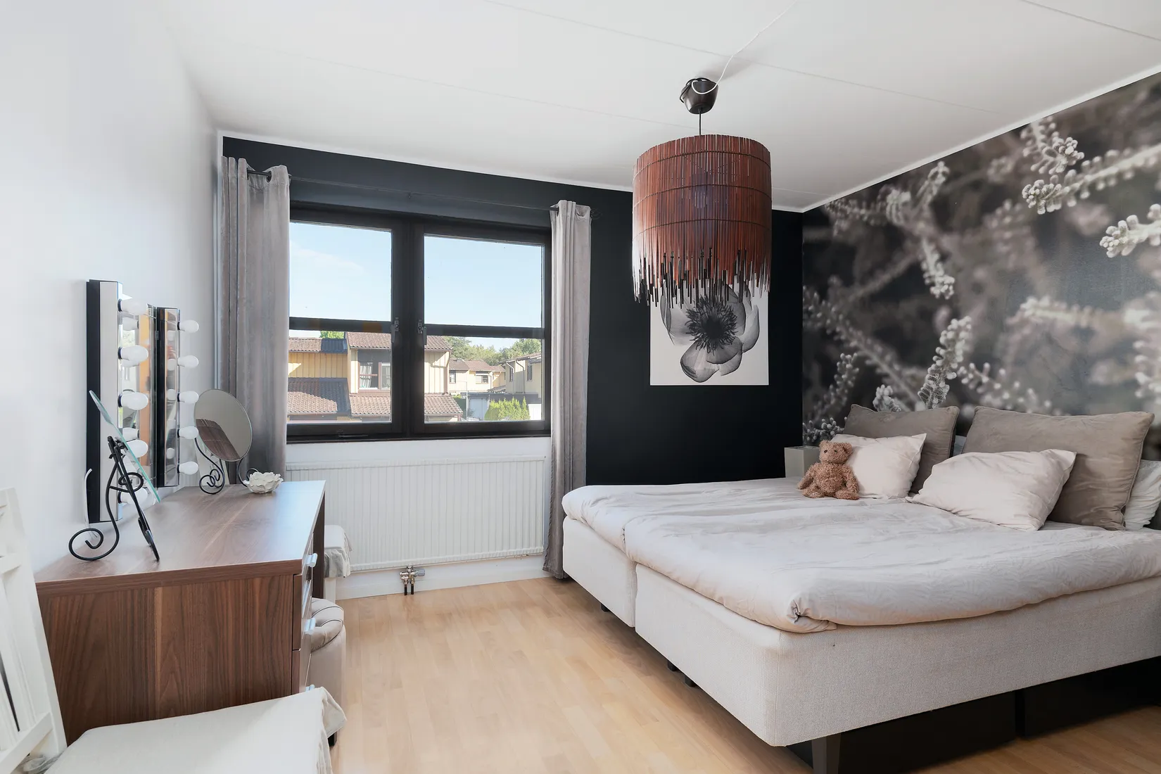 Radhus, Kragstalundsvägen 84, Kragstalund, Vallentuna