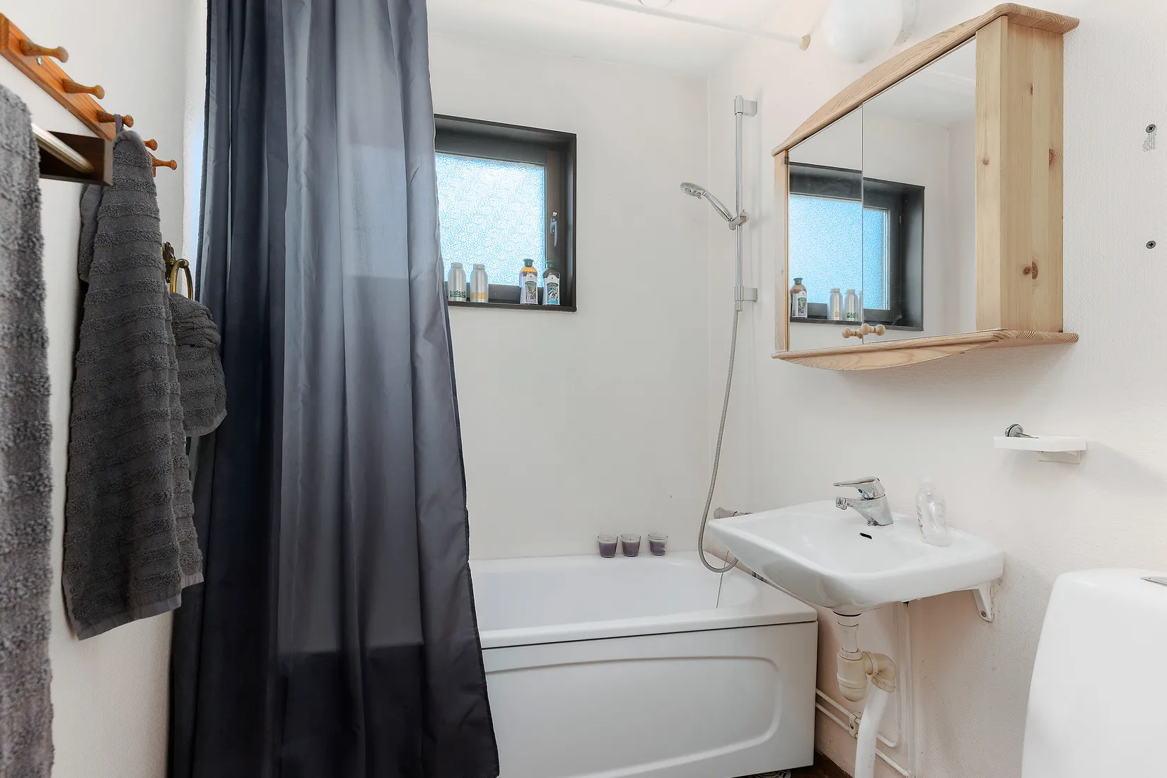 Radhus, Kragstalundsvägen 84, Kragstalund, Vallentuna