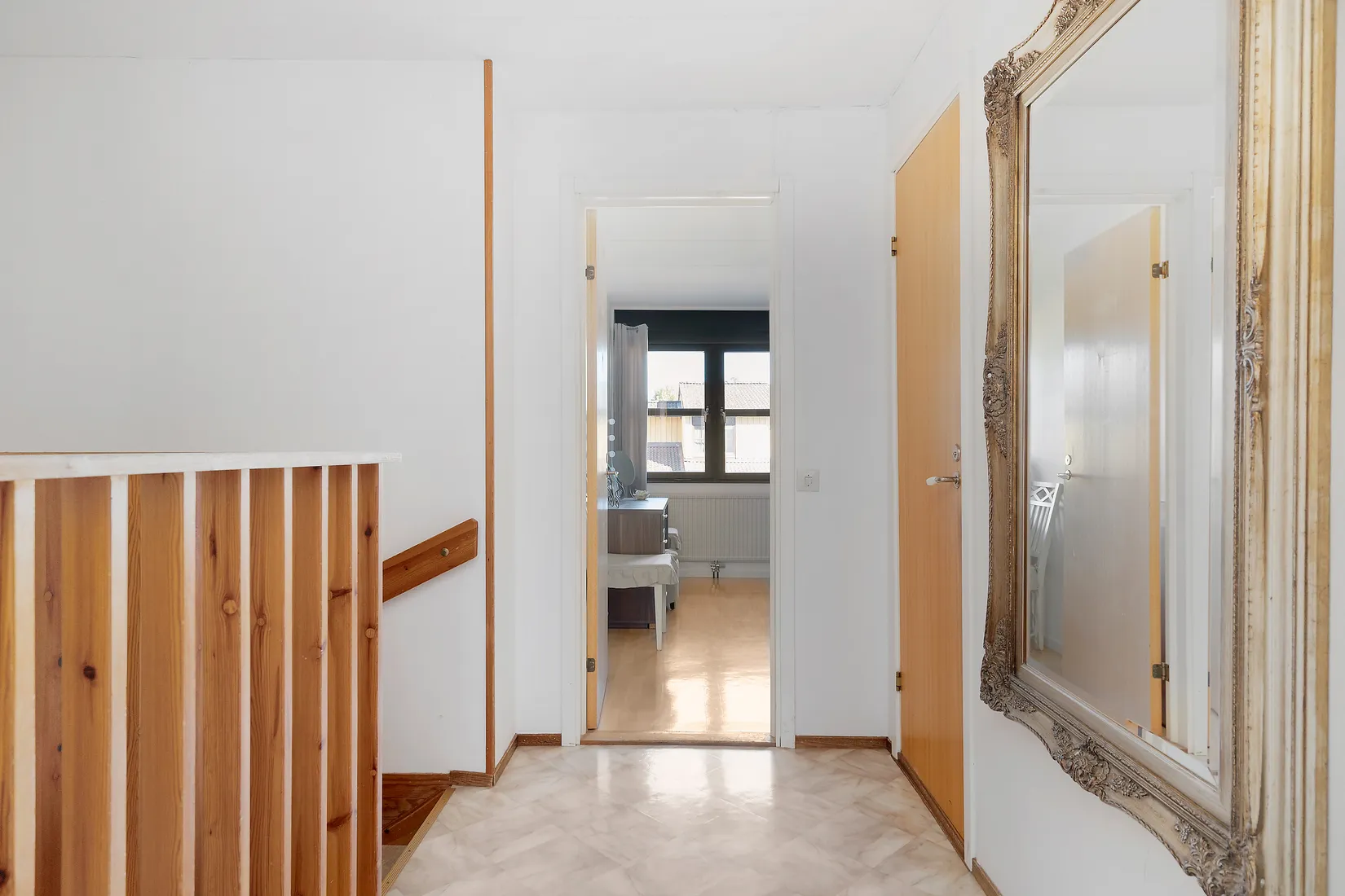 Radhus, Kragstalundsvägen 84, Kragstalund, Vallentuna