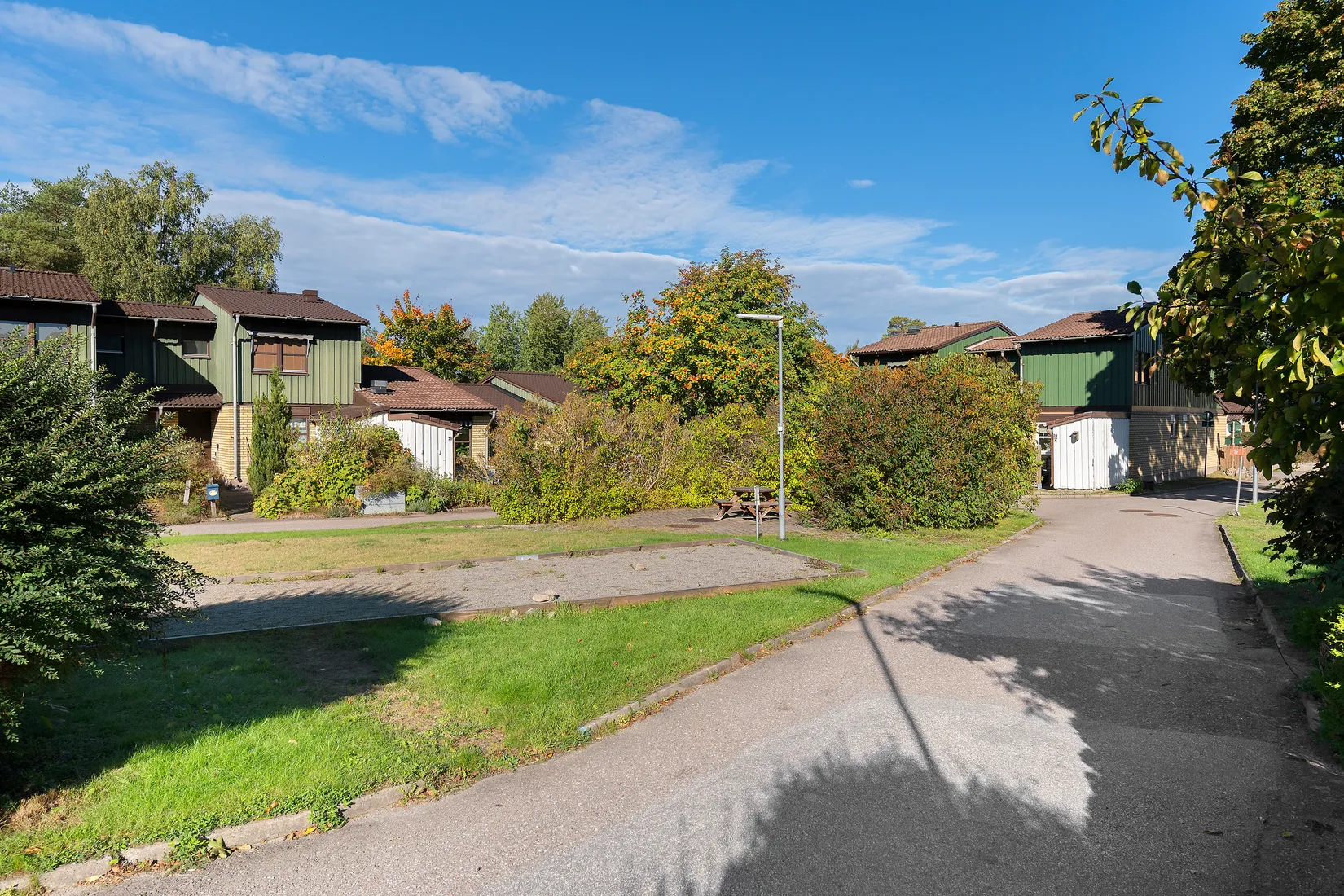 Radhus, Kragstalundsvägen 84, Kragstalund, Vallentuna