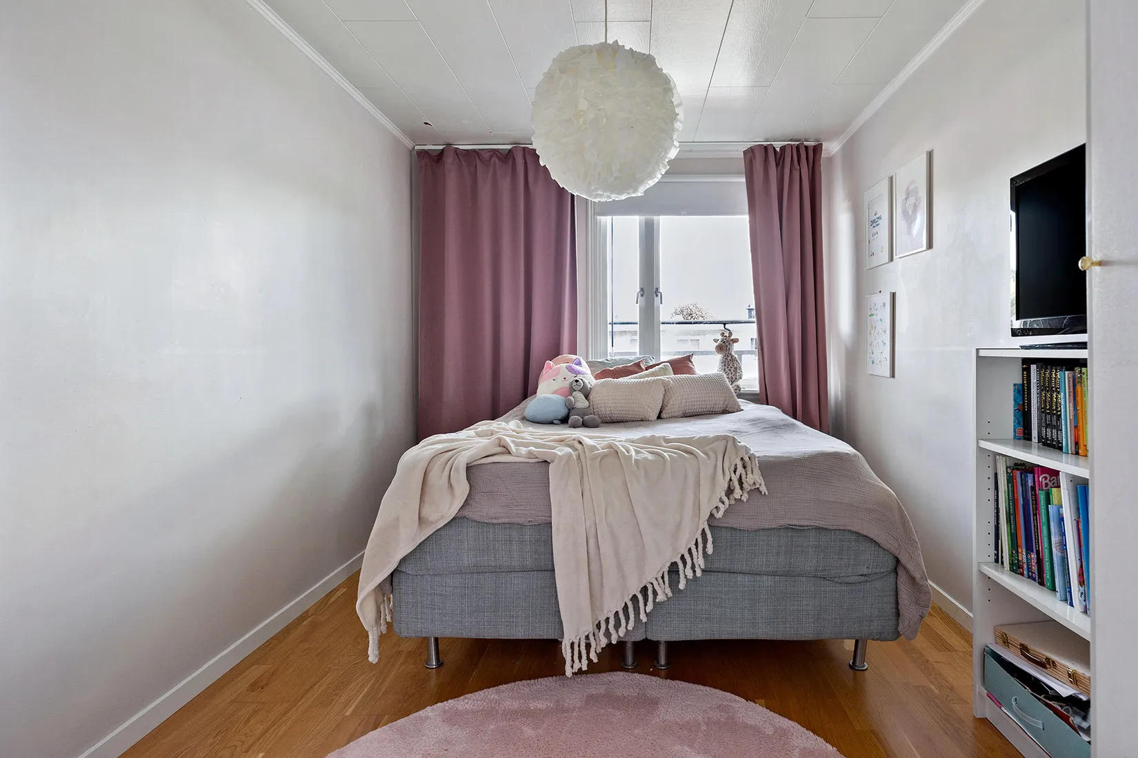 Radhus, Kakelstigen 12, Brunna, Upplands-Bro