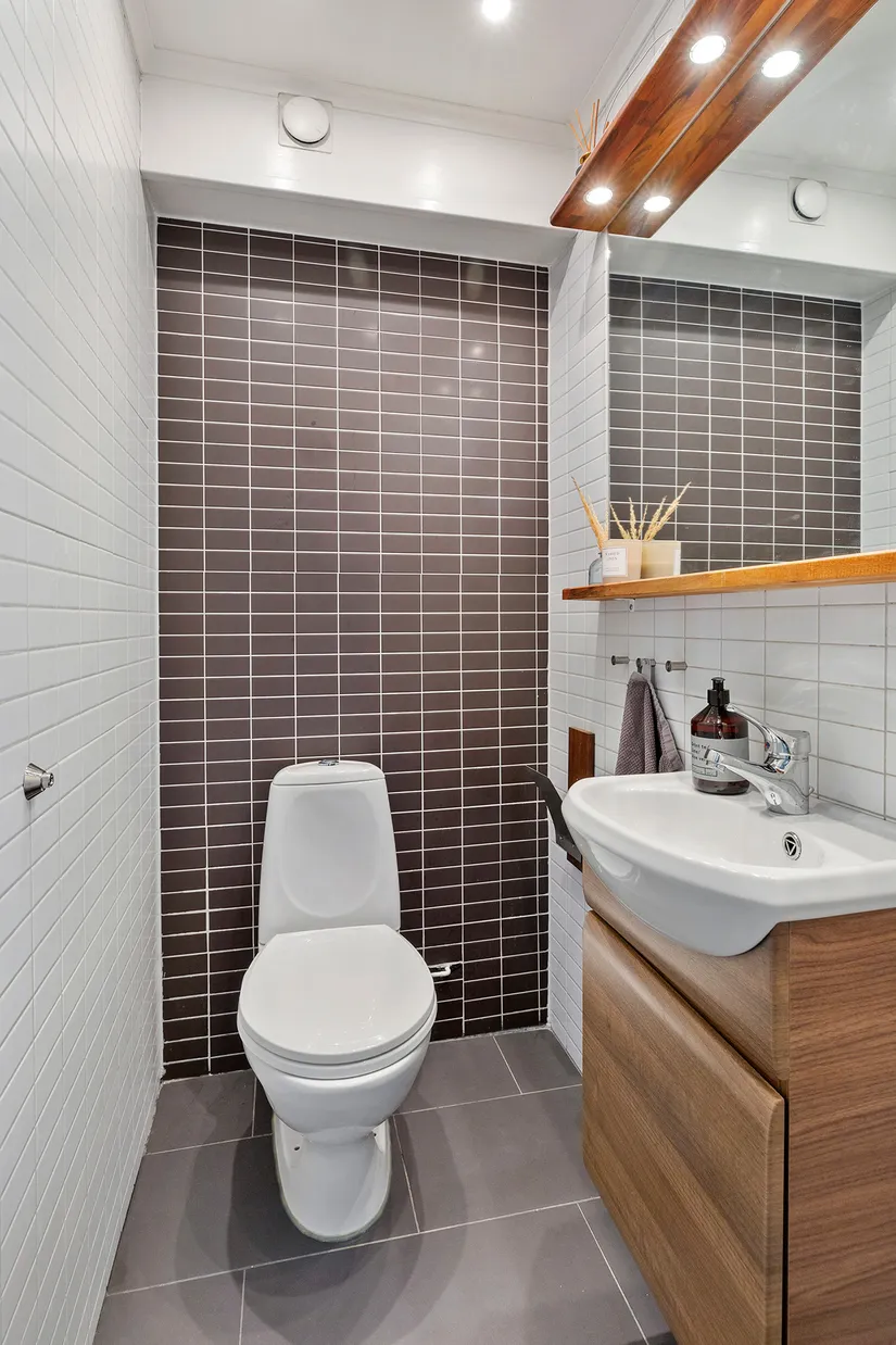 Radhus, Kakelstigen 12, Brunna, Upplands-Bro