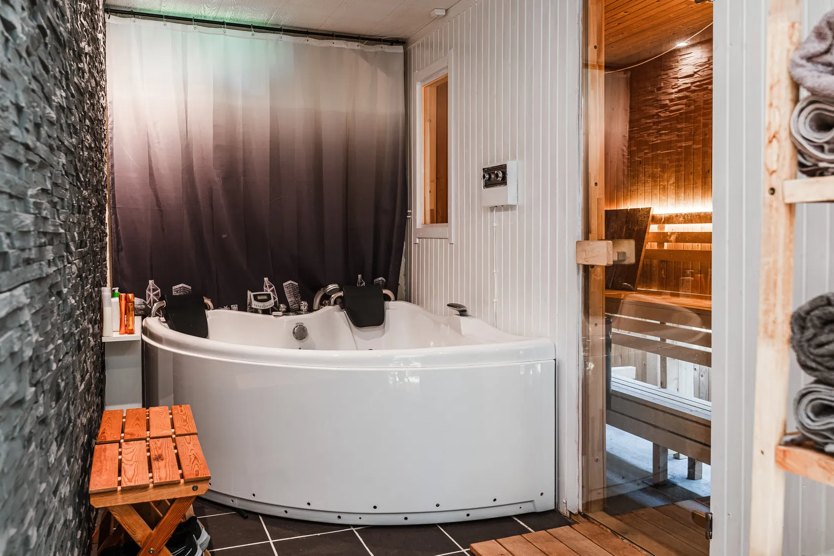 Villa, Jättestagatan 26, Kramfors