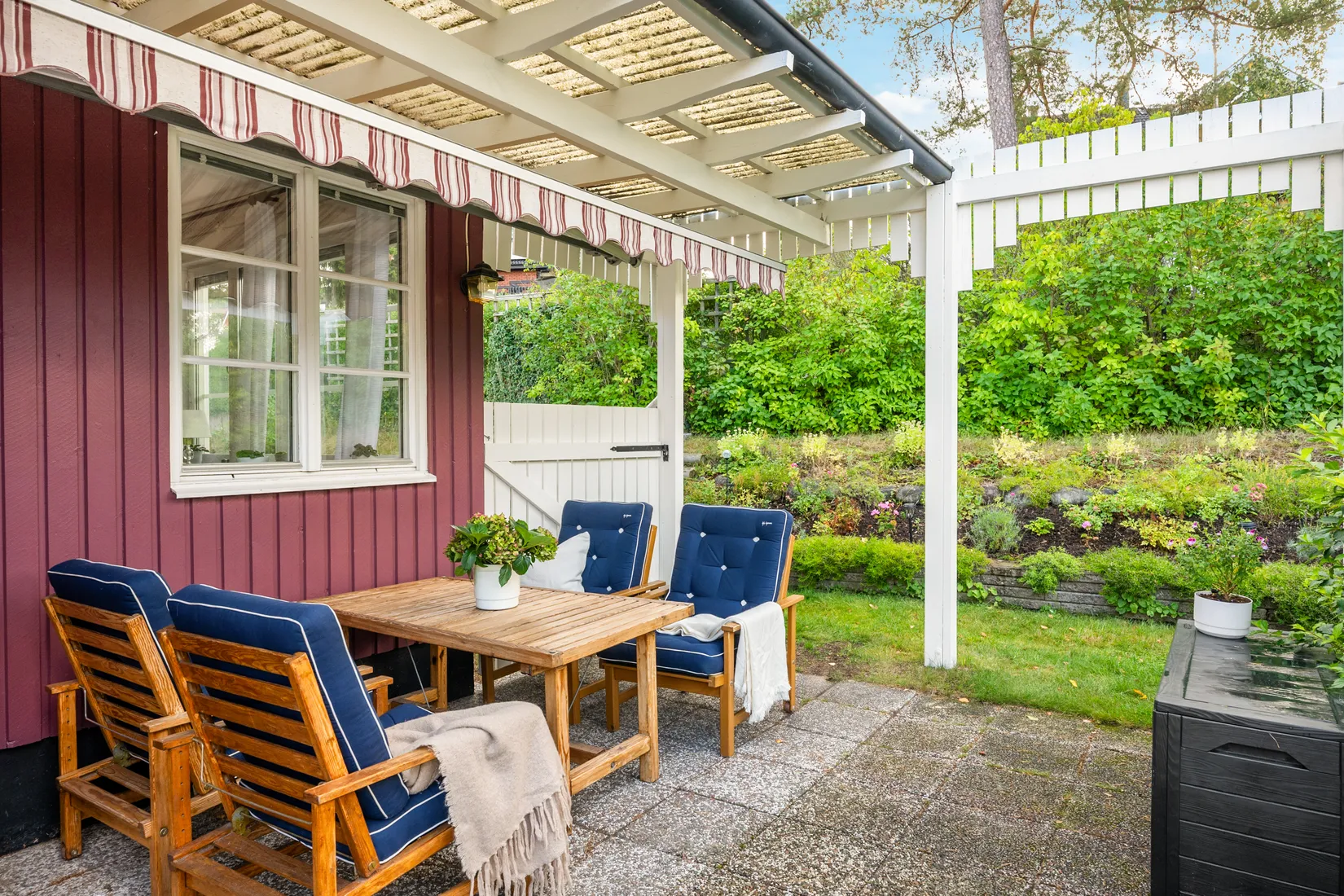 Villa, Tallkottsvägen 34, Älta, Nacka