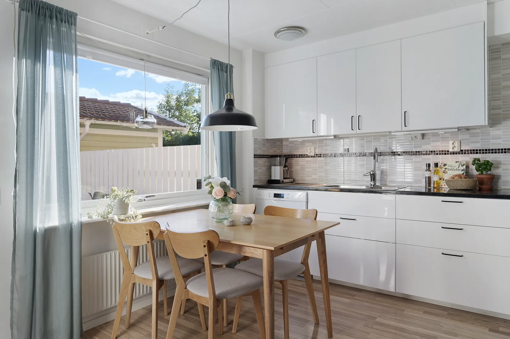 Radhus, Novagränd 7, Skälby, Järfälla