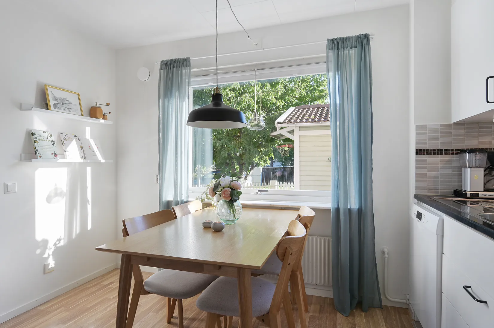Radhus, Novagränd 7, Skälby, Järfälla