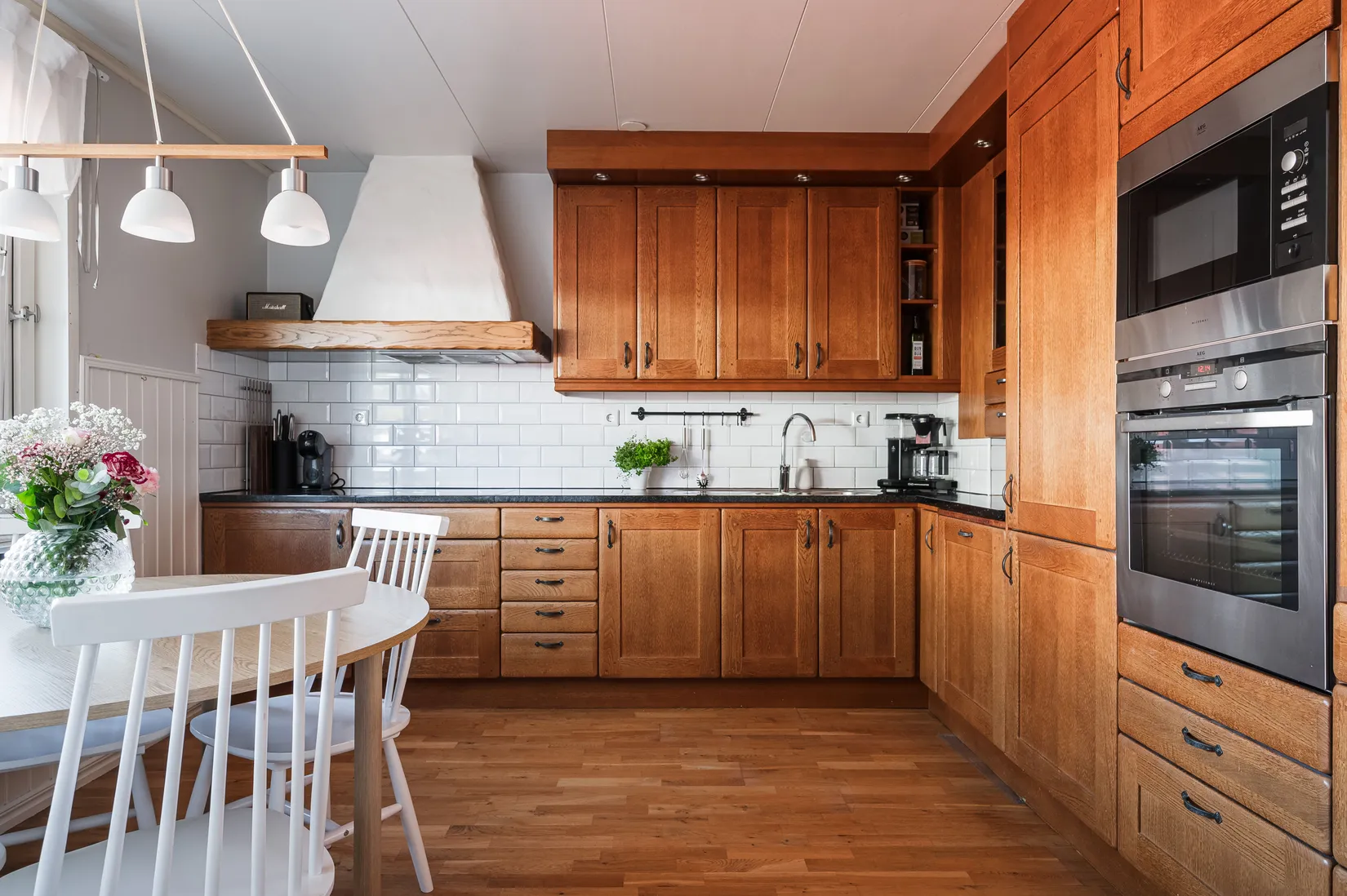 Radhus, Körsbärsgatan 2E, Horndal, Mark