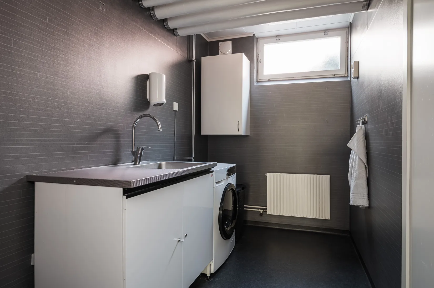 Radhus, Körsbärsgatan 2E, Horndal, Mark
