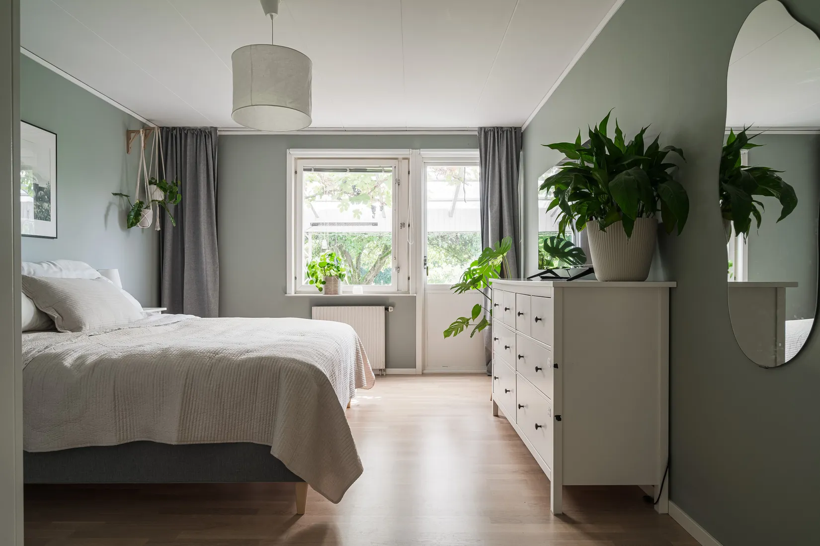 Radhus, Körsbärsgatan 2E, Horndal, Mark