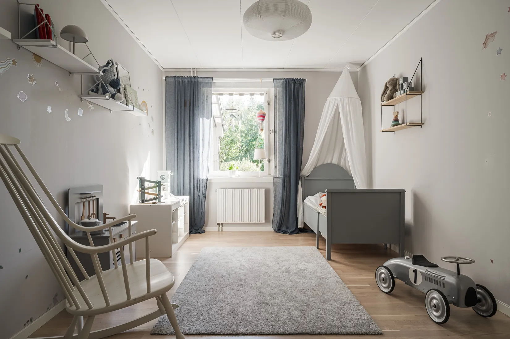 Radhus, Körsbärsgatan 2E, Horndal, Mark