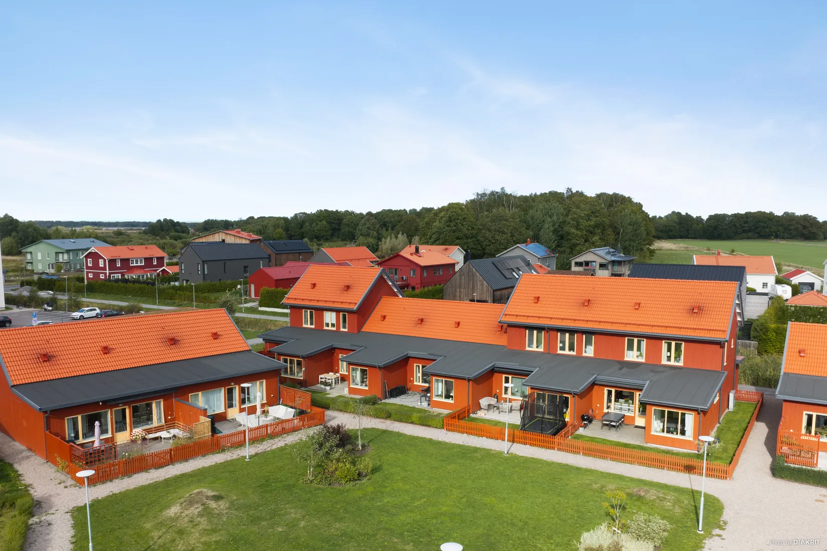 Radhus, Granholmsgatan 11A, Norra Ormesta, Örebro