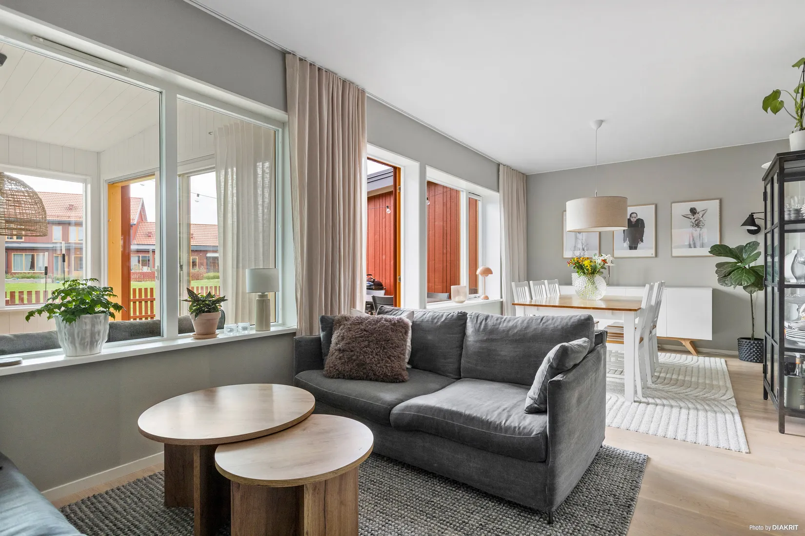 Radhus, Granholmsgatan 11A, Norra Ormesta, Örebro