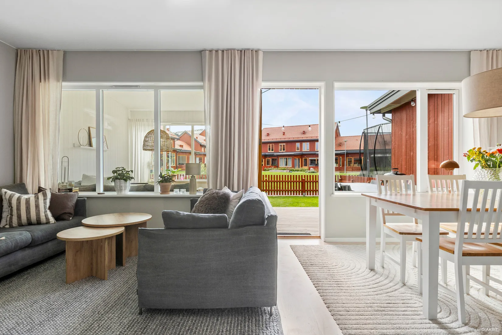 Radhus, Granholmsgatan 11A, Norra Ormesta, Örebro