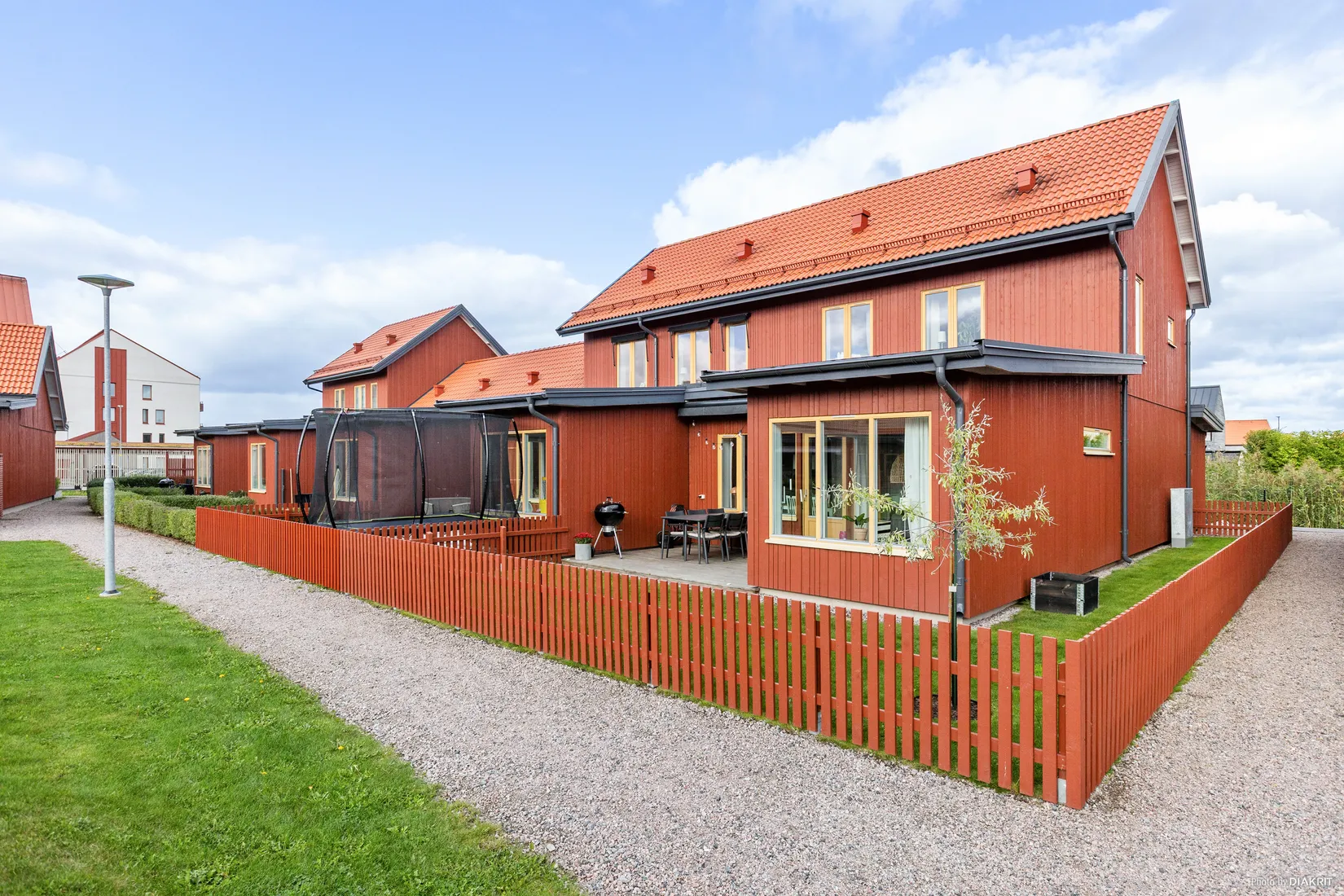 Radhus, Granholmsgatan 11A, Norra Ormesta, Örebro
