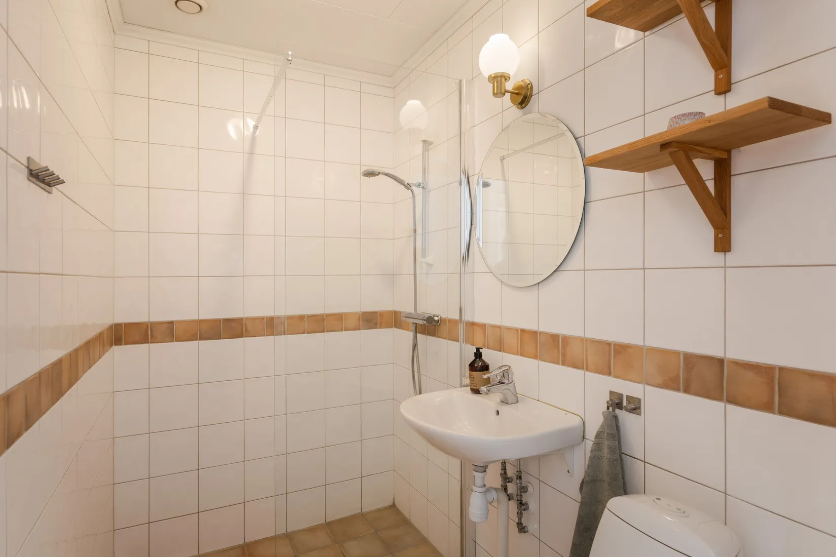 Villa, Skvaldalsvägen 9, Brunn, Värmdö