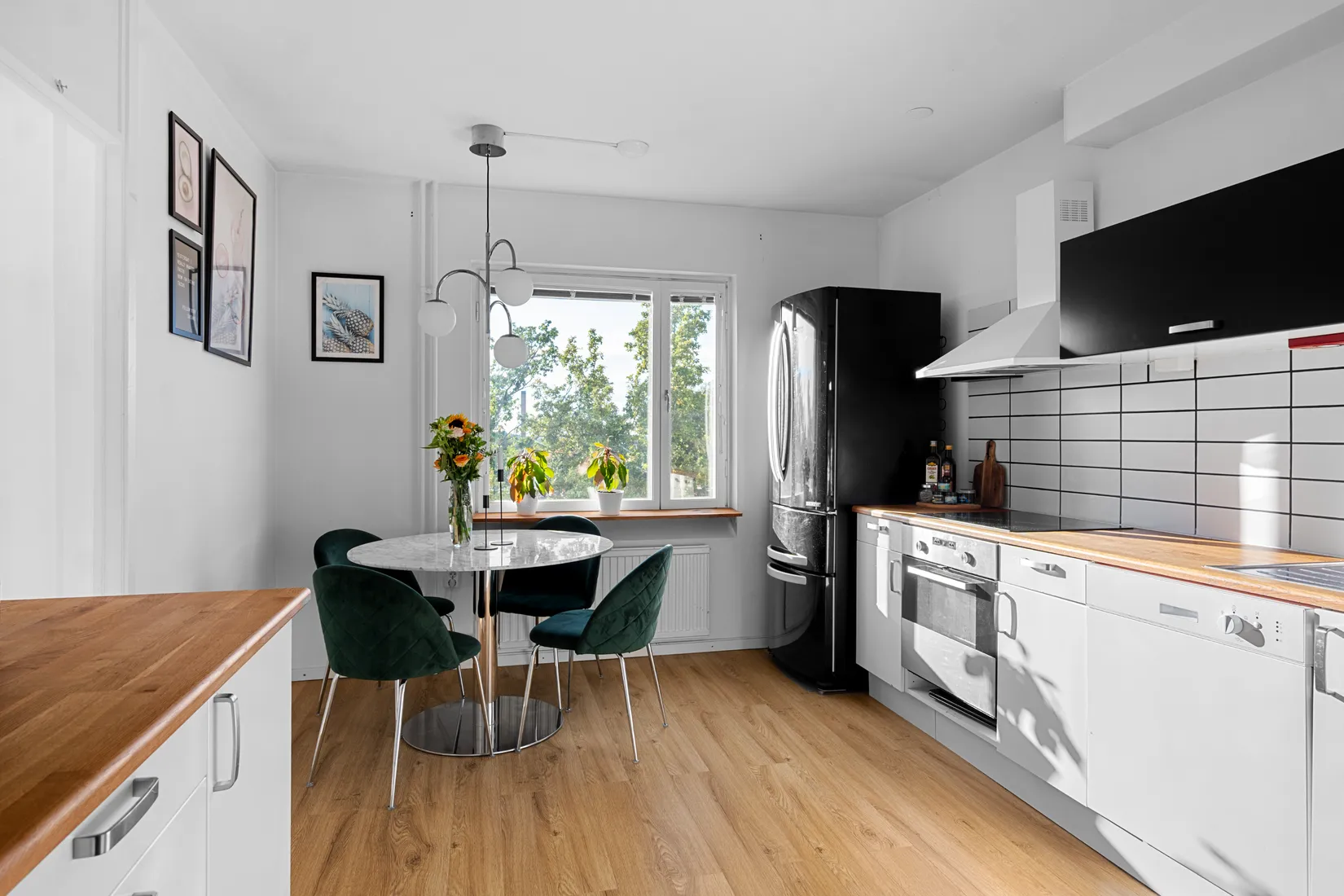 Bostadsrätt, Falkholmsgränd 37, Skärholmen, Stockholm