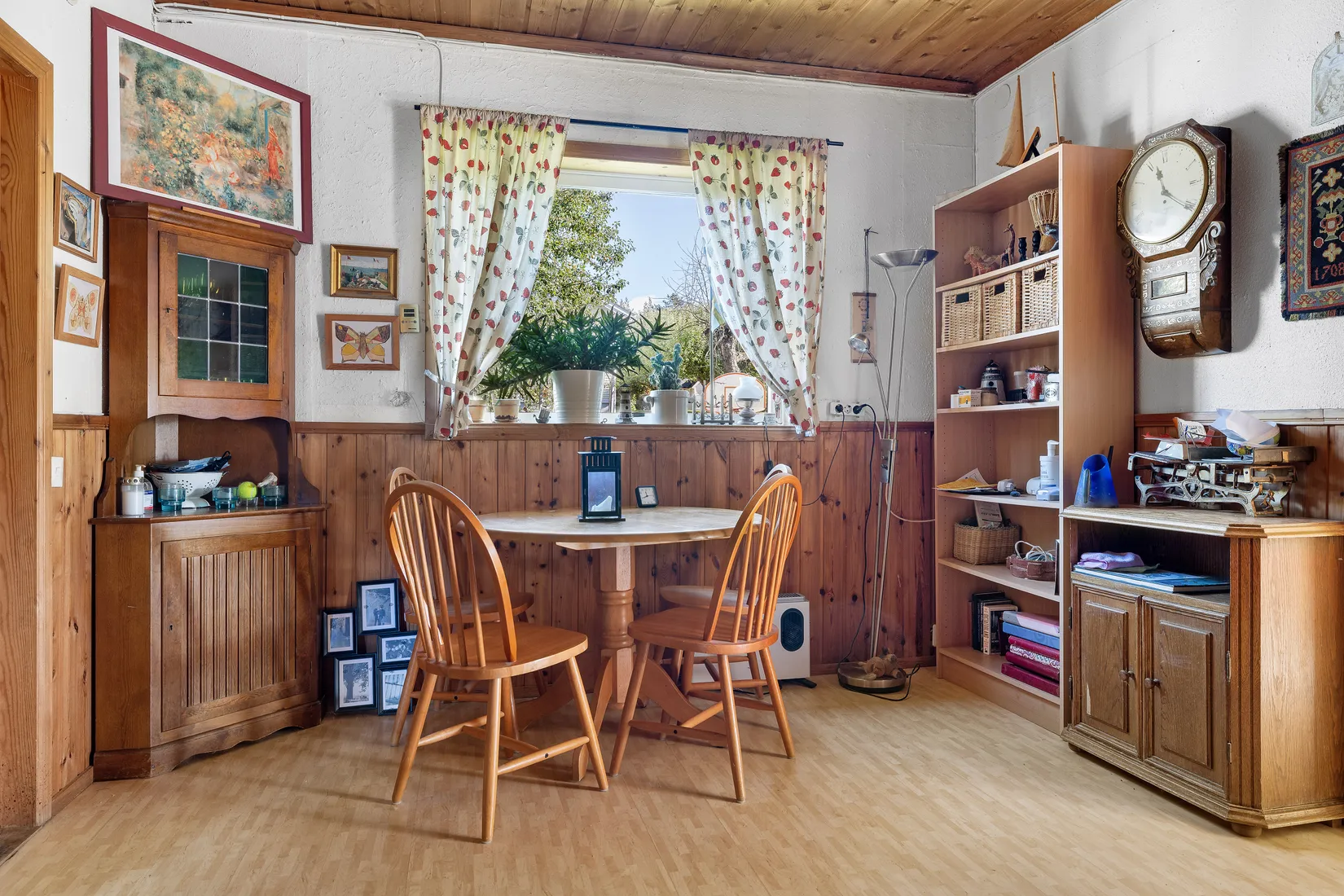 Villa, Killinge byväg 24, Håtuna, Upplands-Bro