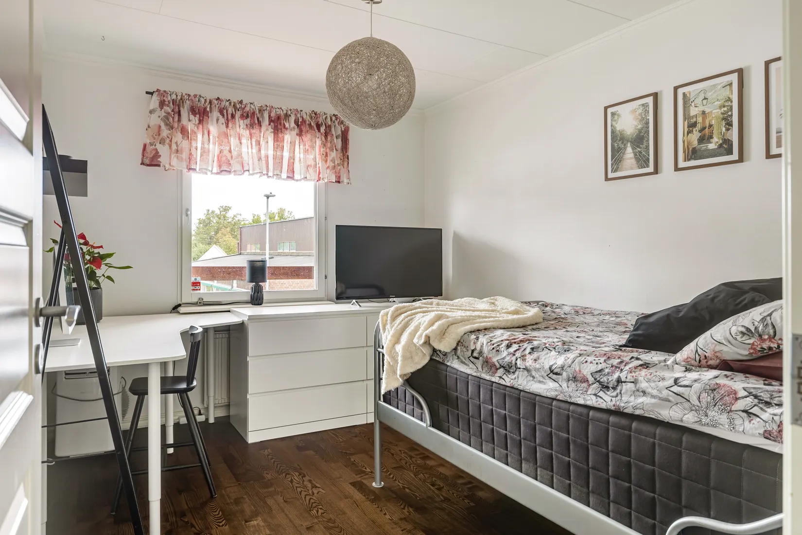 Villa, Lövdungevägen 8, Segeltorp, Huddinge