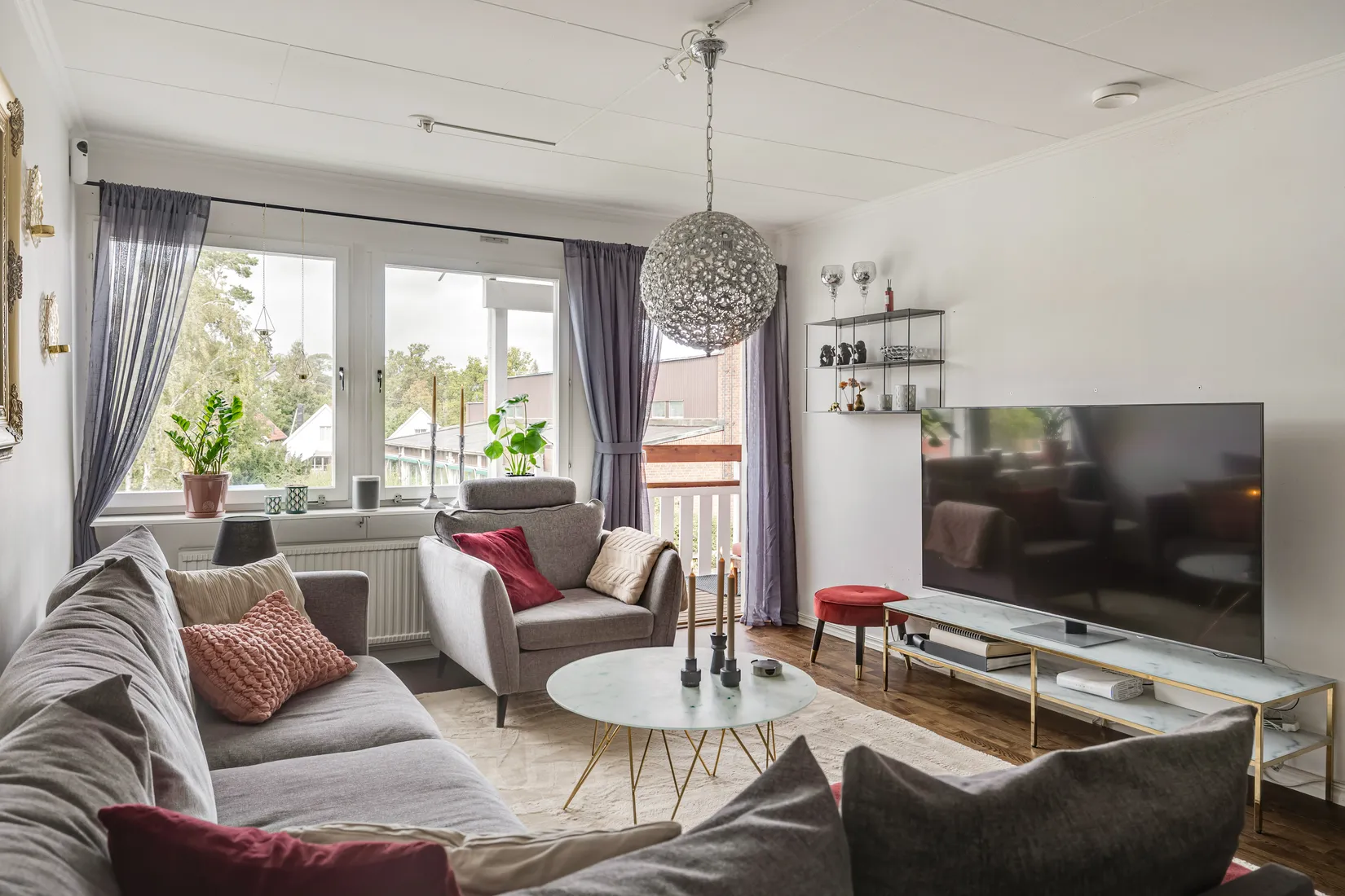 Villa, Lövdungevägen 8, Segeltorp, Huddinge