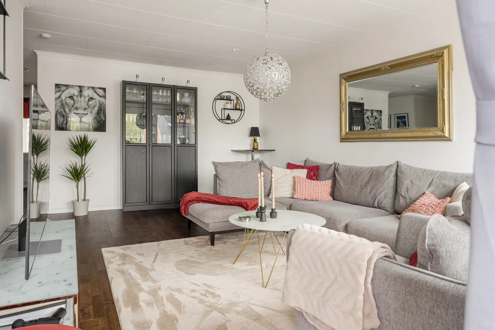 Villa, Lövdungevägen 8, Segeltorp, Huddinge