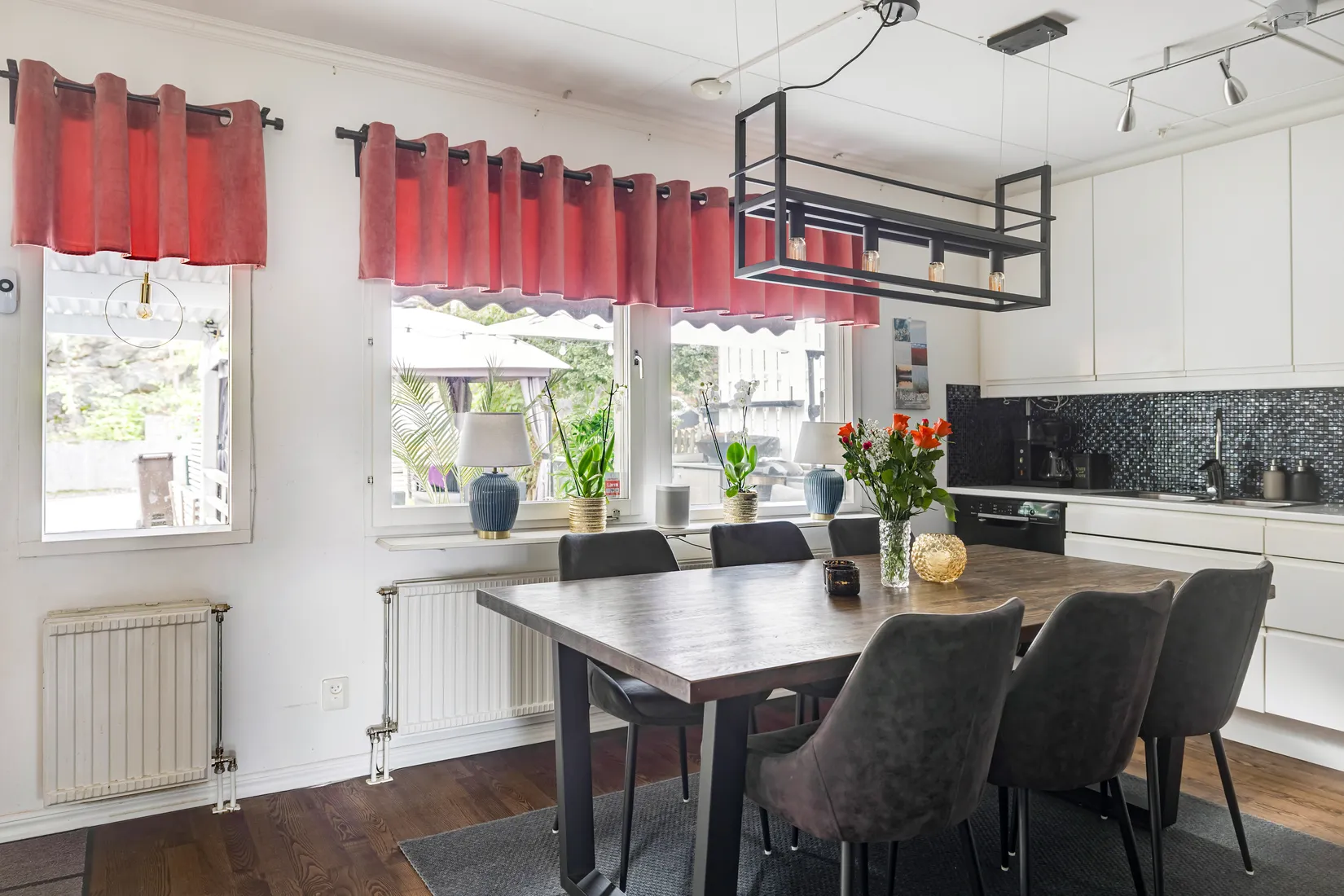 Villa, Lövdungevägen 8, Segeltorp, Huddinge