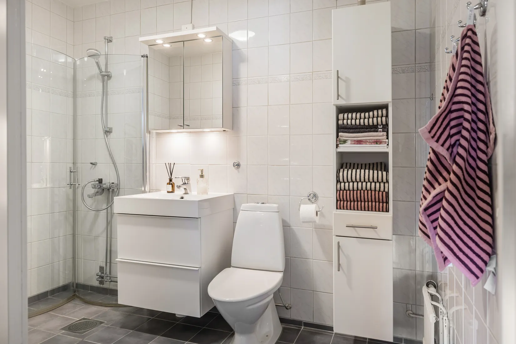 Villa, Lövdungevägen 8, Segeltorp, Huddinge