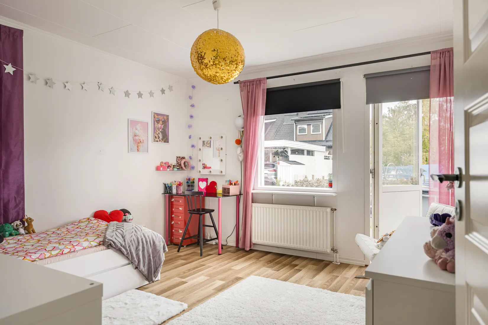 Villa, Lövdungevägen 8, Segeltorp, Huddinge