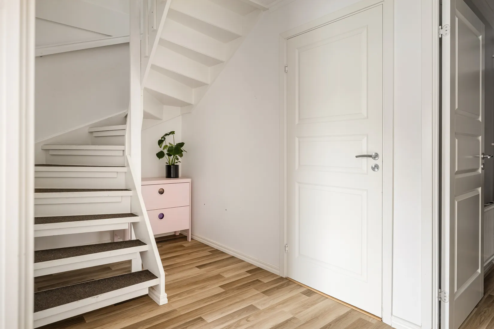 Villa, Lövdungevägen 8, Segeltorp, Huddinge