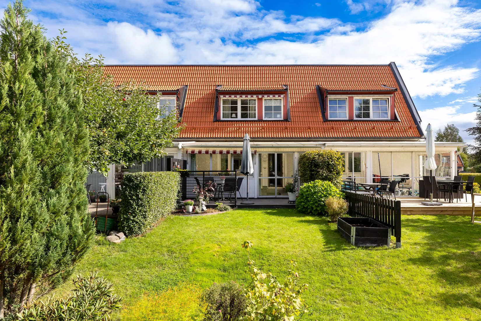 Radhus, Utgårdsvägen 18, Centralt Norr, Örebro