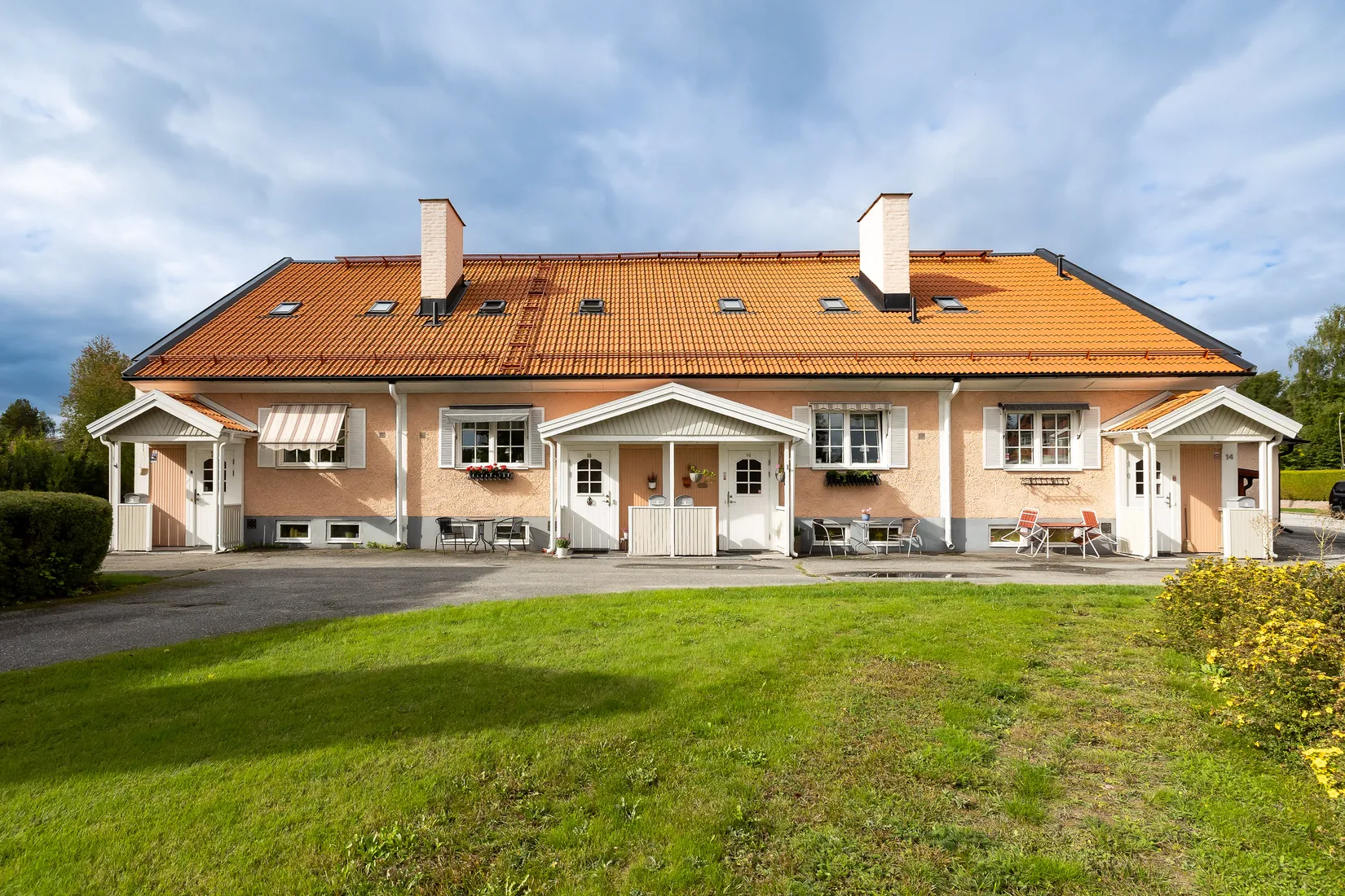 Radhus, Utgårdsvägen 18, Centralt Norr, Örebro