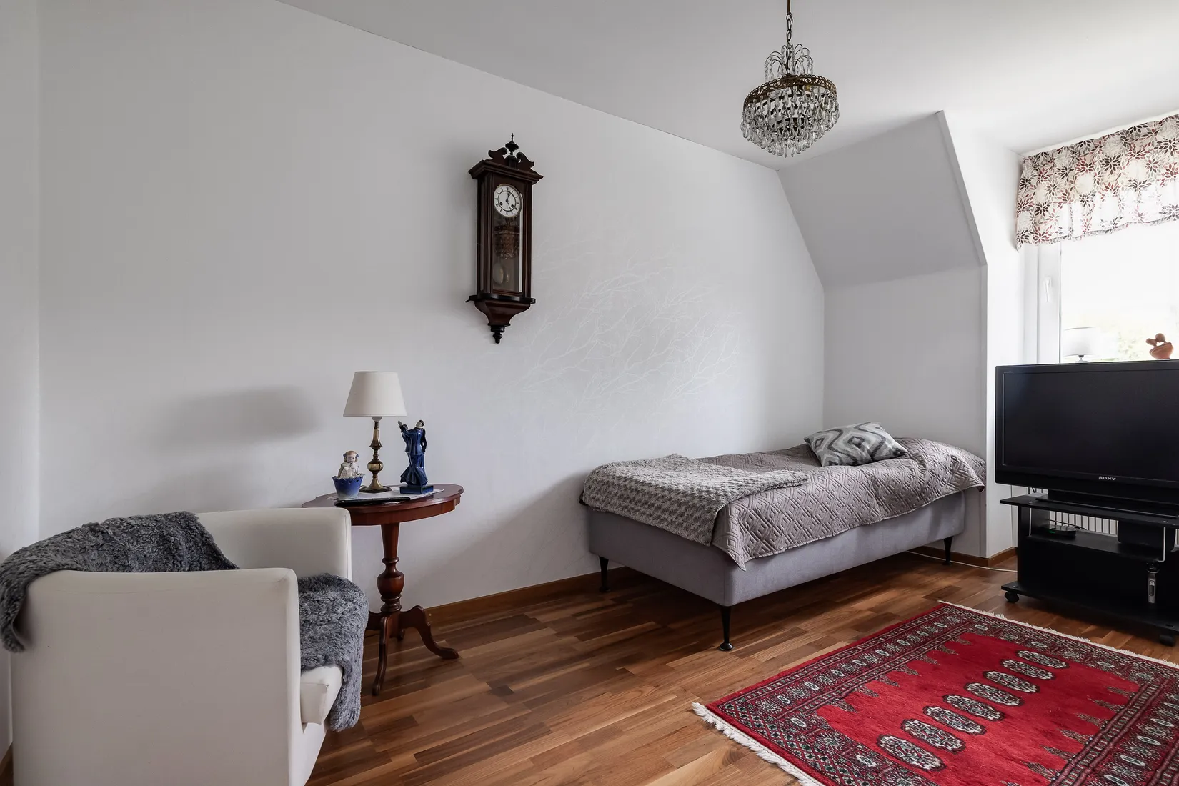 Radhus, Utgårdsvägen 18, Centralt Norr, Örebro