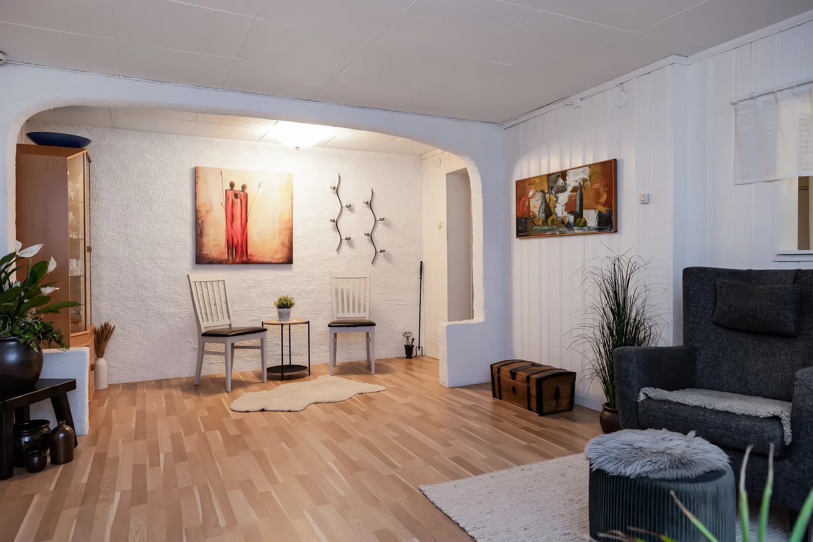 Radhus, Utgårdsvägen 18, Centralt Norr, Örebro