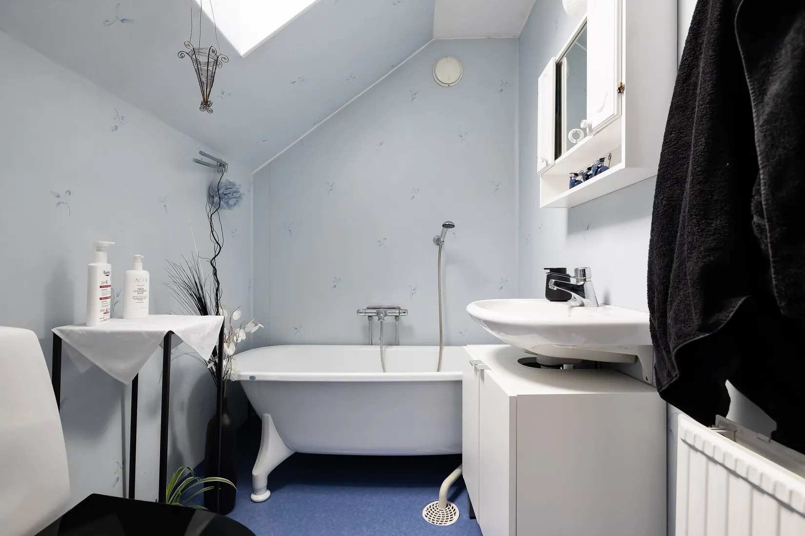 Radhus, Utgårdsvägen 18, Centralt Norr, Örebro