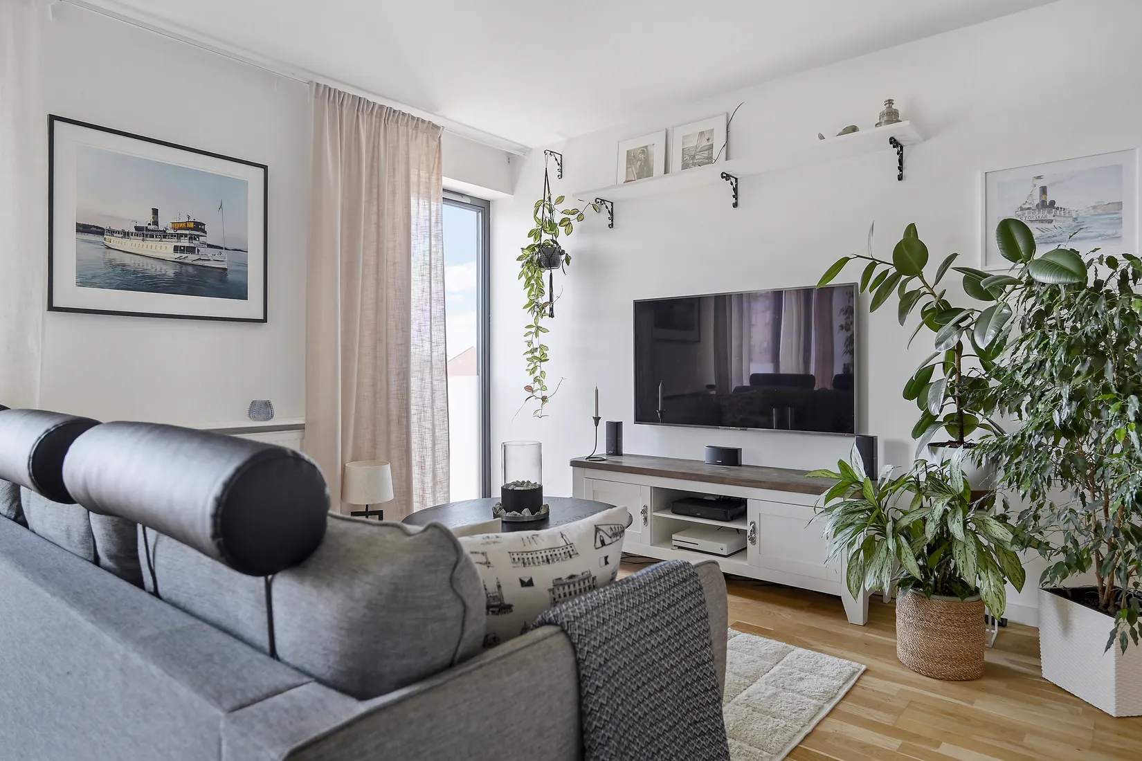 Radhus, Runvägen 21, Åkersberga Centralt, Österåker