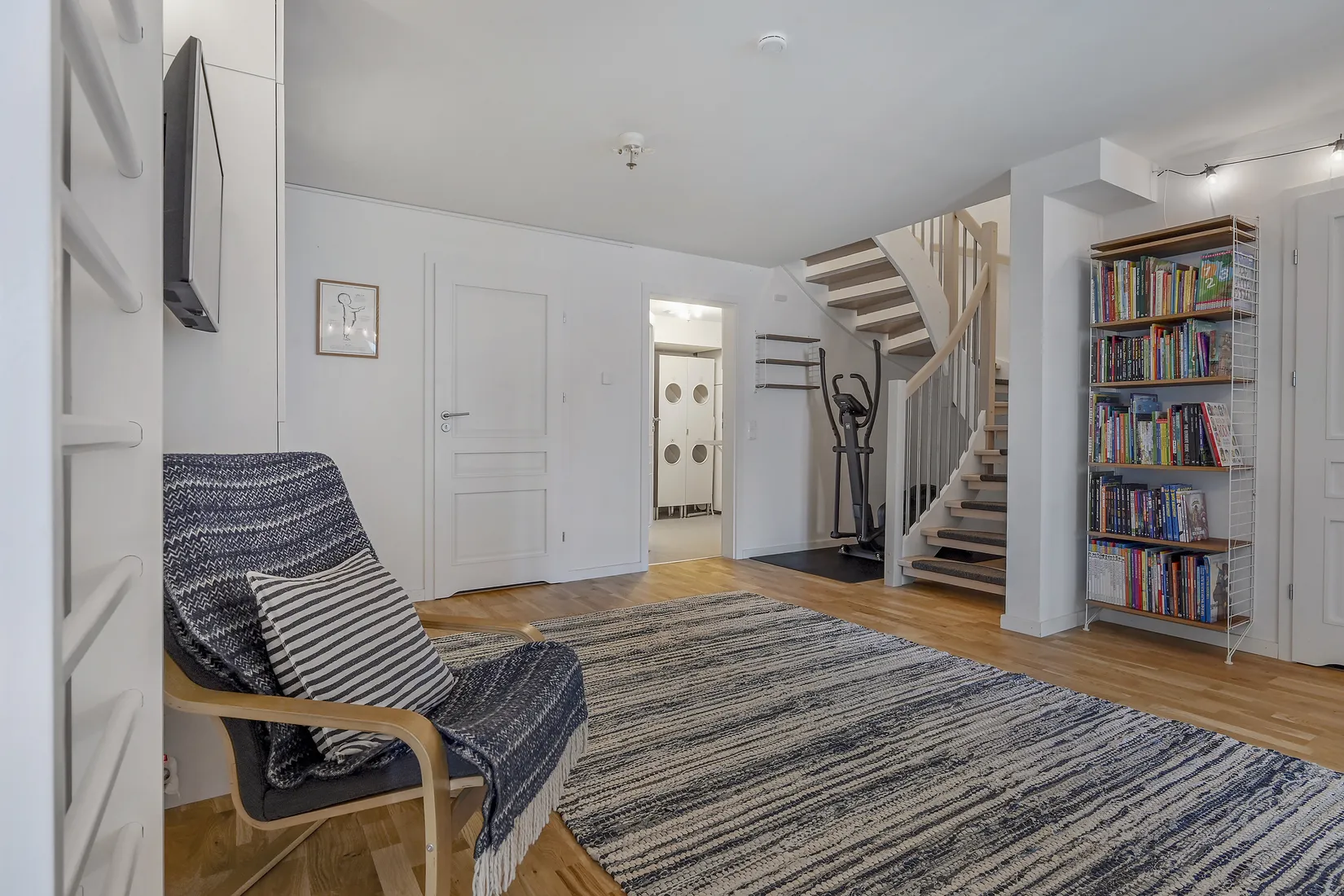 Radhus, Runvägen 21, Åkersberga Centralt, Österåker
