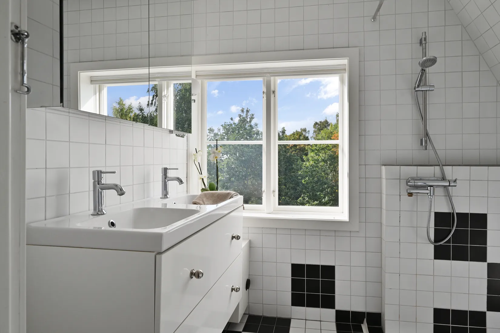 Villa, Drottning Kristinas väg 6, Sigtuna