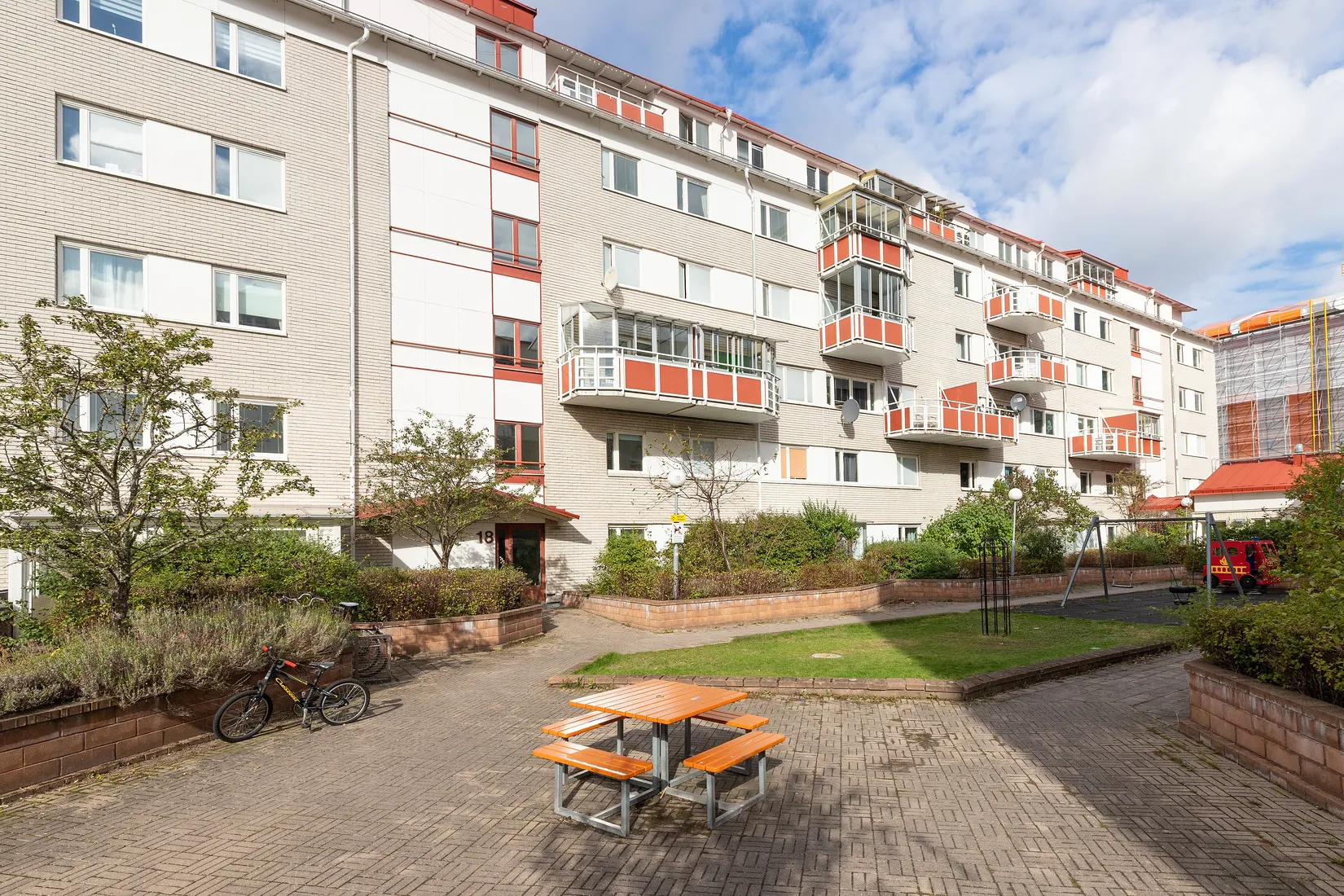 Bostadsrätt, Hallonbergsplan 18, Hallonbergen, Sundbyberg