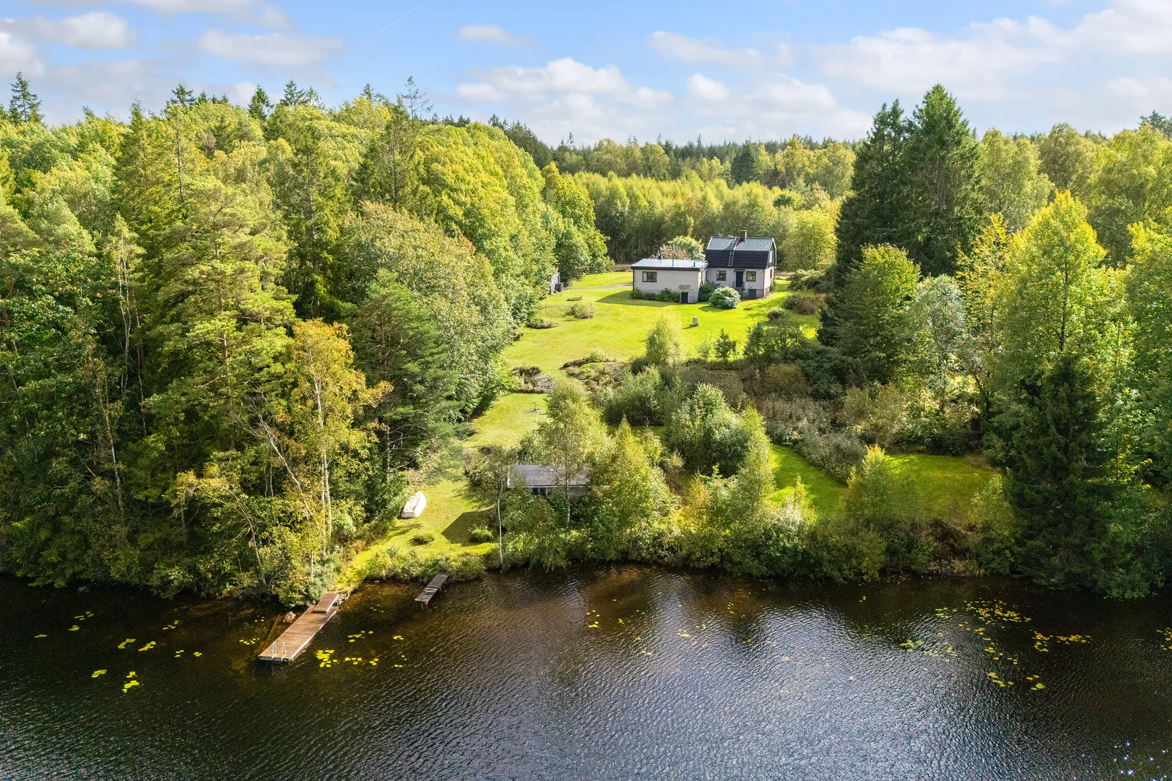 Villa, Fjäråsvägen 82, Mark